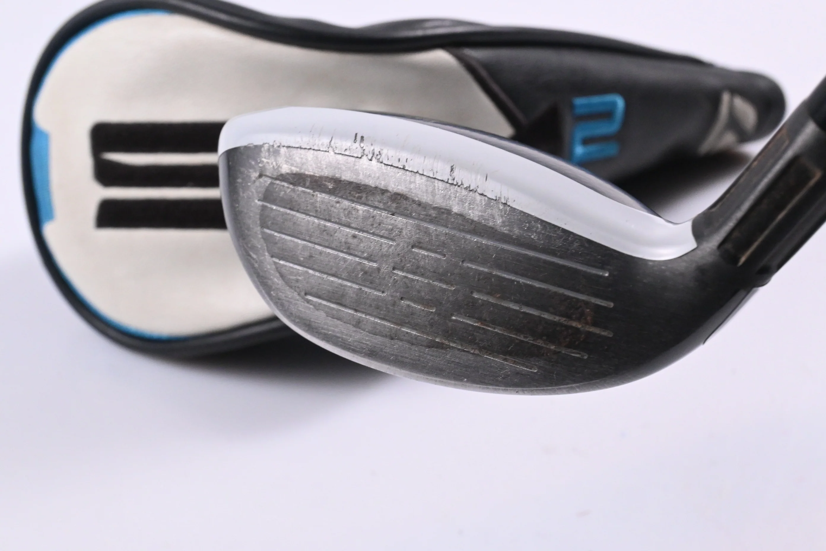 Taylormade SIM2 Max #3 Hybrid / 19 Degree / Regular Flex Fujikura Ventus Blue 6 - Image 4