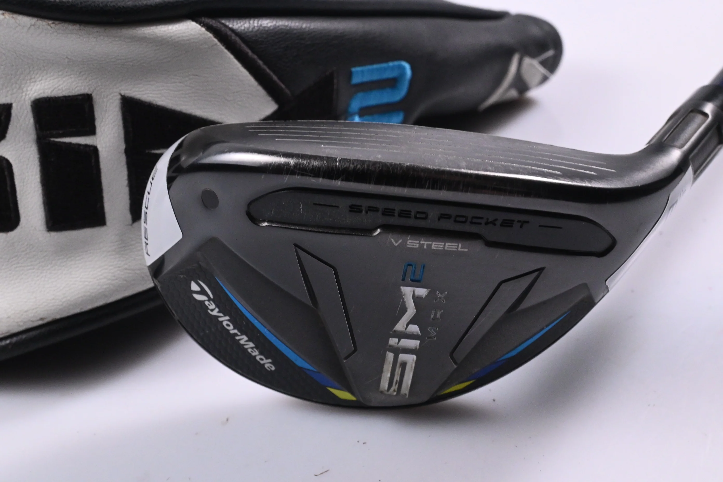 Taylormade SIM2 Max #3 Hybrid / 19 Degree / Stiff Flex Fujikura Ventus Blue 7 - Image 2