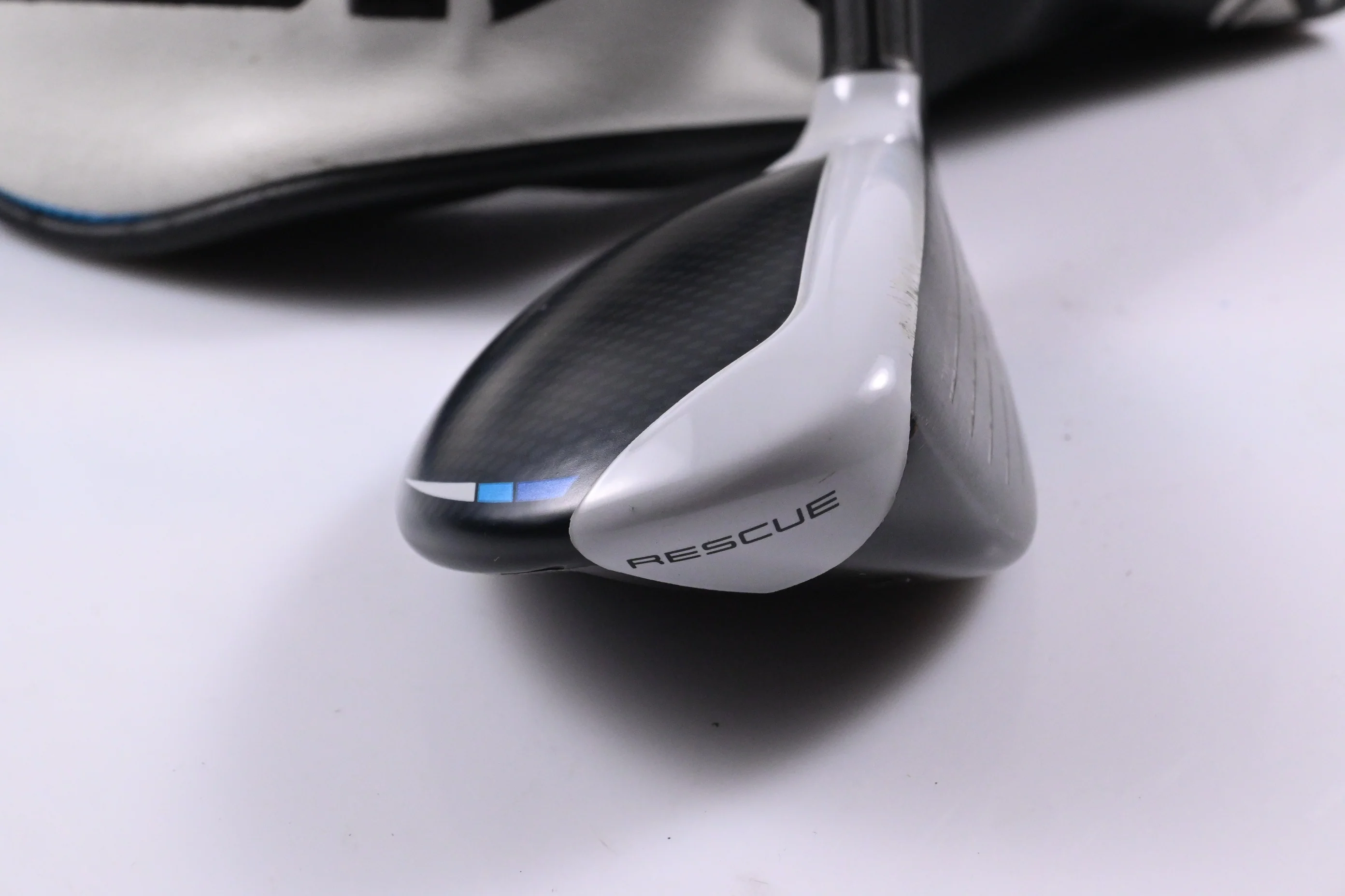 Taylormade SIM2 Max #3 Hybrid / 19 Degree / Stiff Flex Fujikura Ventus Blue 7 - Image 3