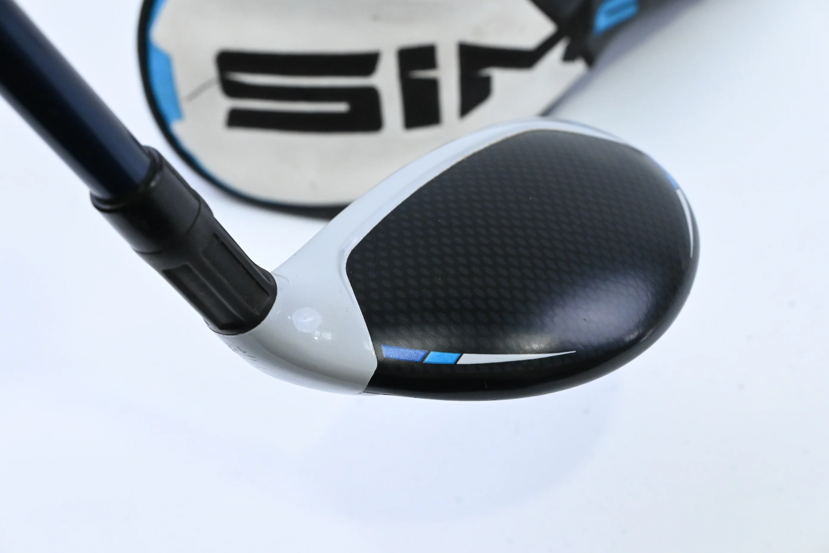 Taylormade SIM2 Max #3 Hybrid / 19 Degree / Stiff Flex Fujikura Ventus Blue 7 - Image 5