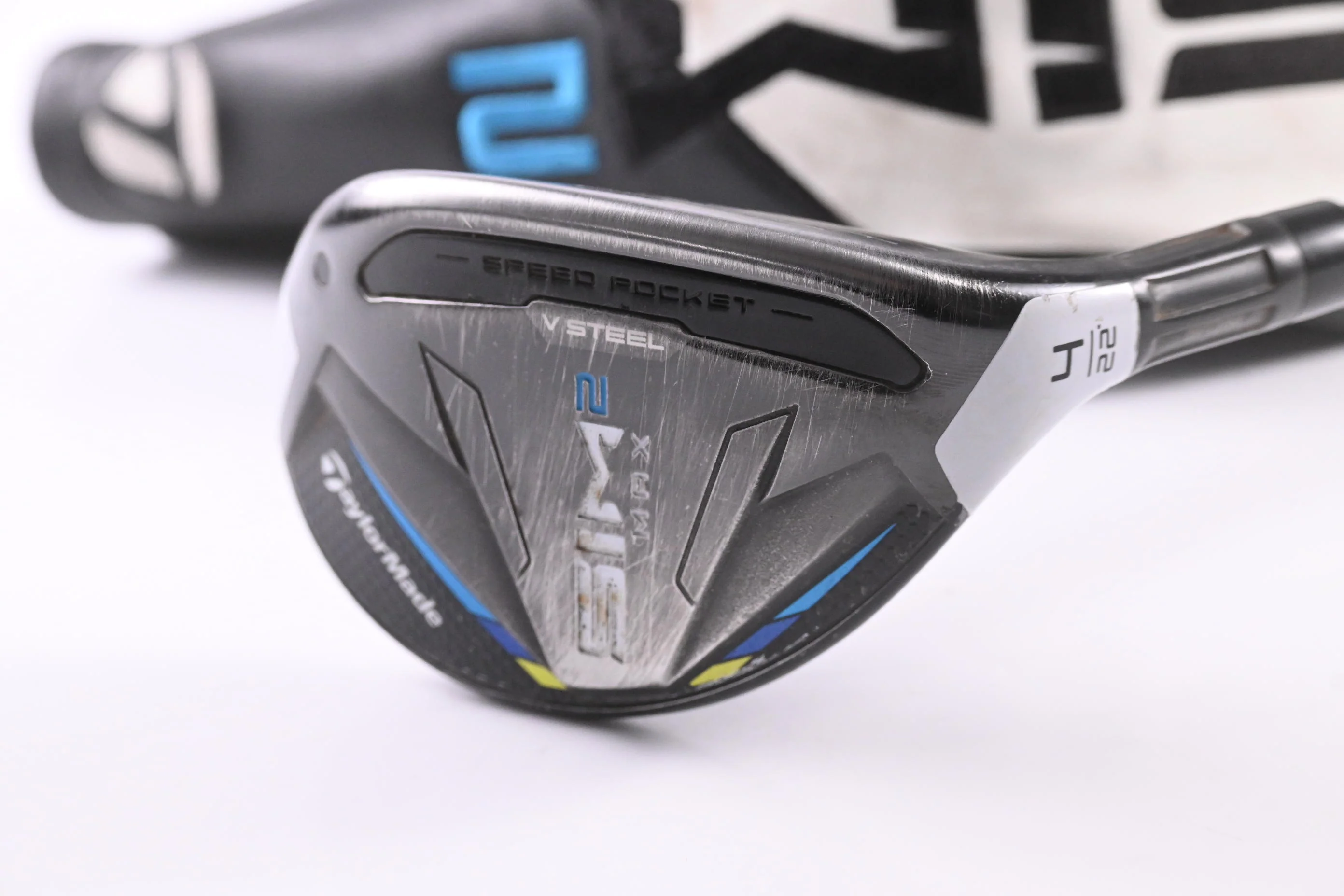 Taylormade SIM2 Max #4 Hybrid / 22 Degree / Regular Flex Fujikura Ventus Blue 6 - Image 2