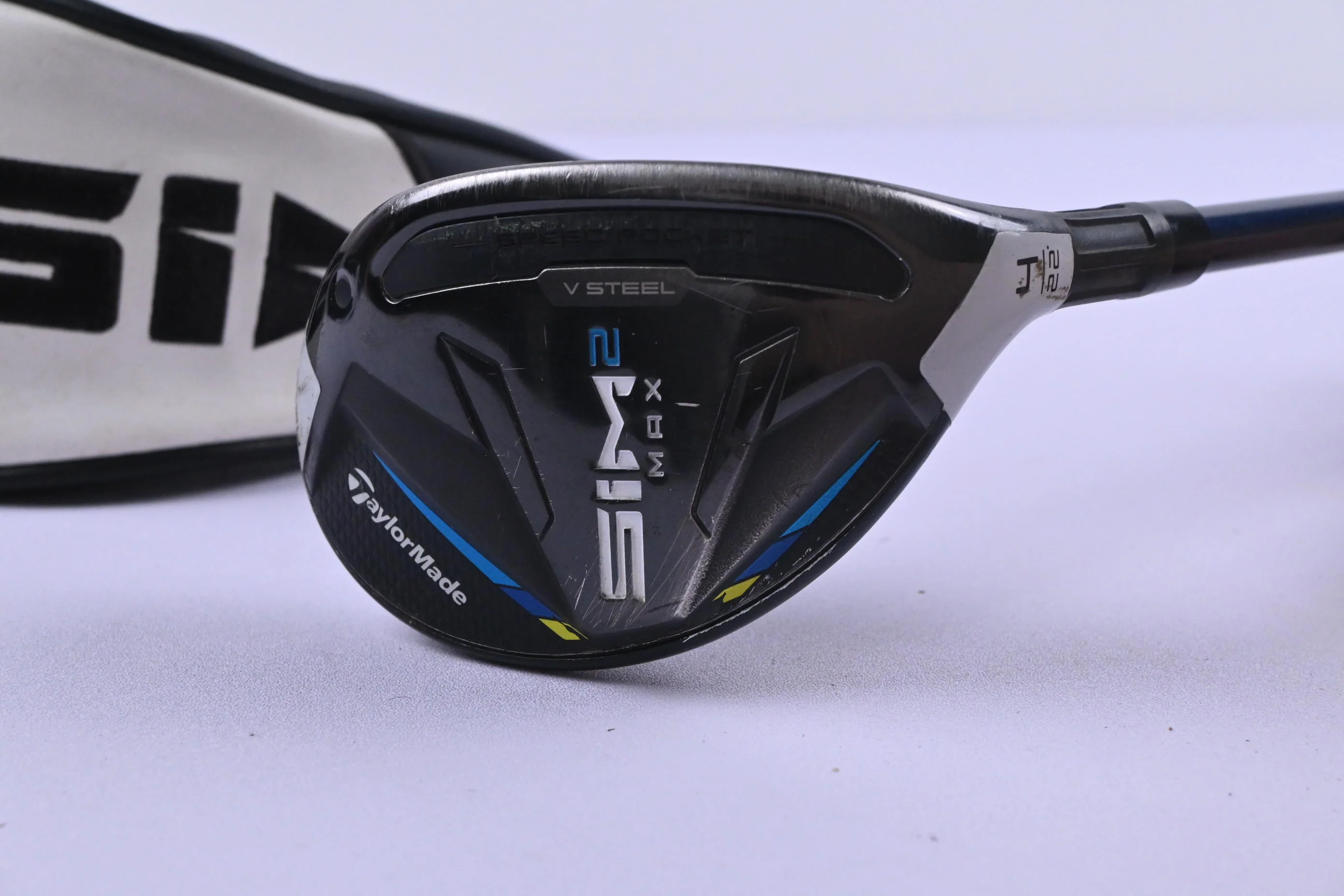 Taylormade SIM2 Max #4 Hybrid / 22 Degree / Regular Flex Ventus Blue 6 Shaft - Image 2