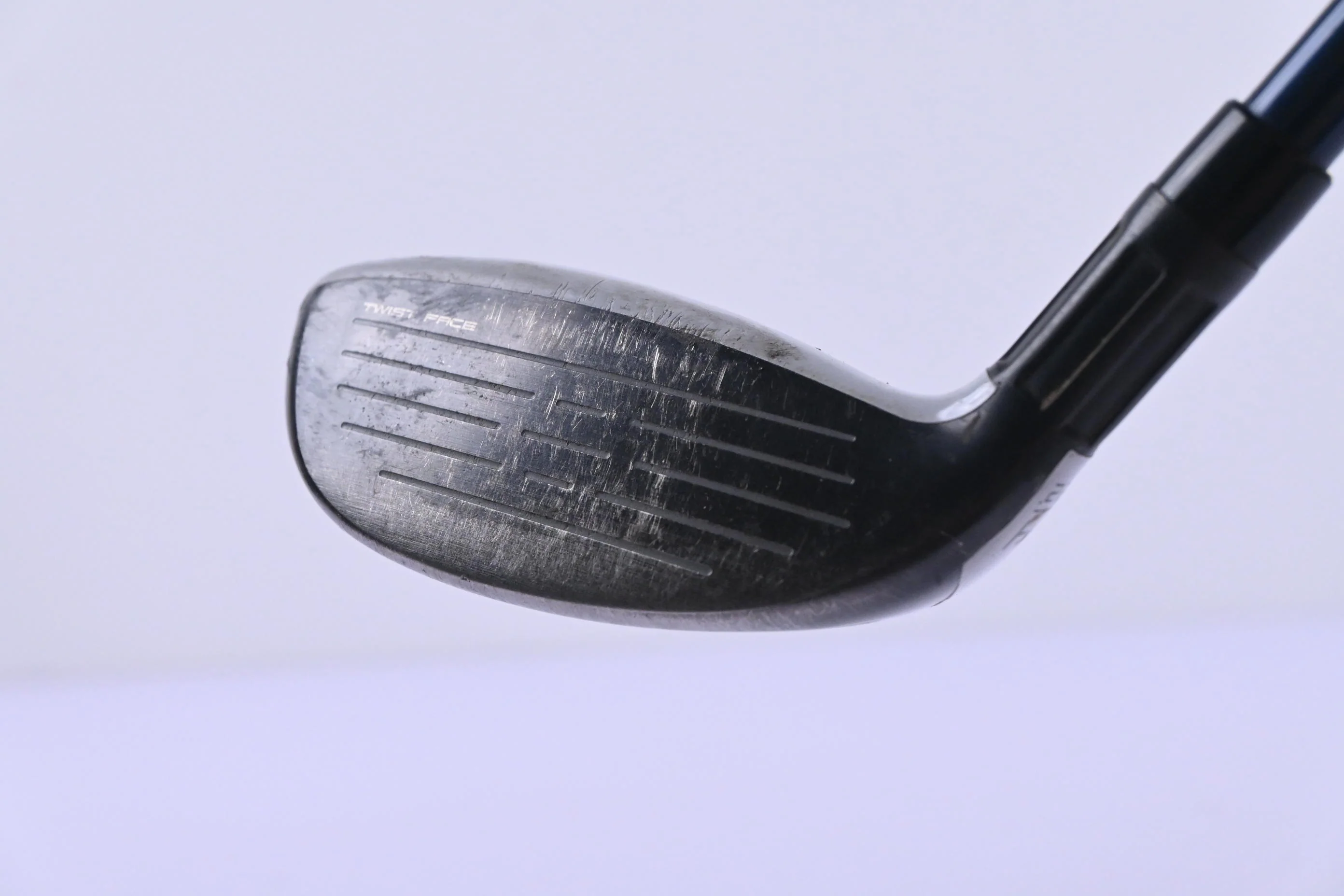 Taylormade SIM2 Max #4 Hybrid / 22 Degree / Regular Flex Ventus Blue 6 Shaft - Image 4