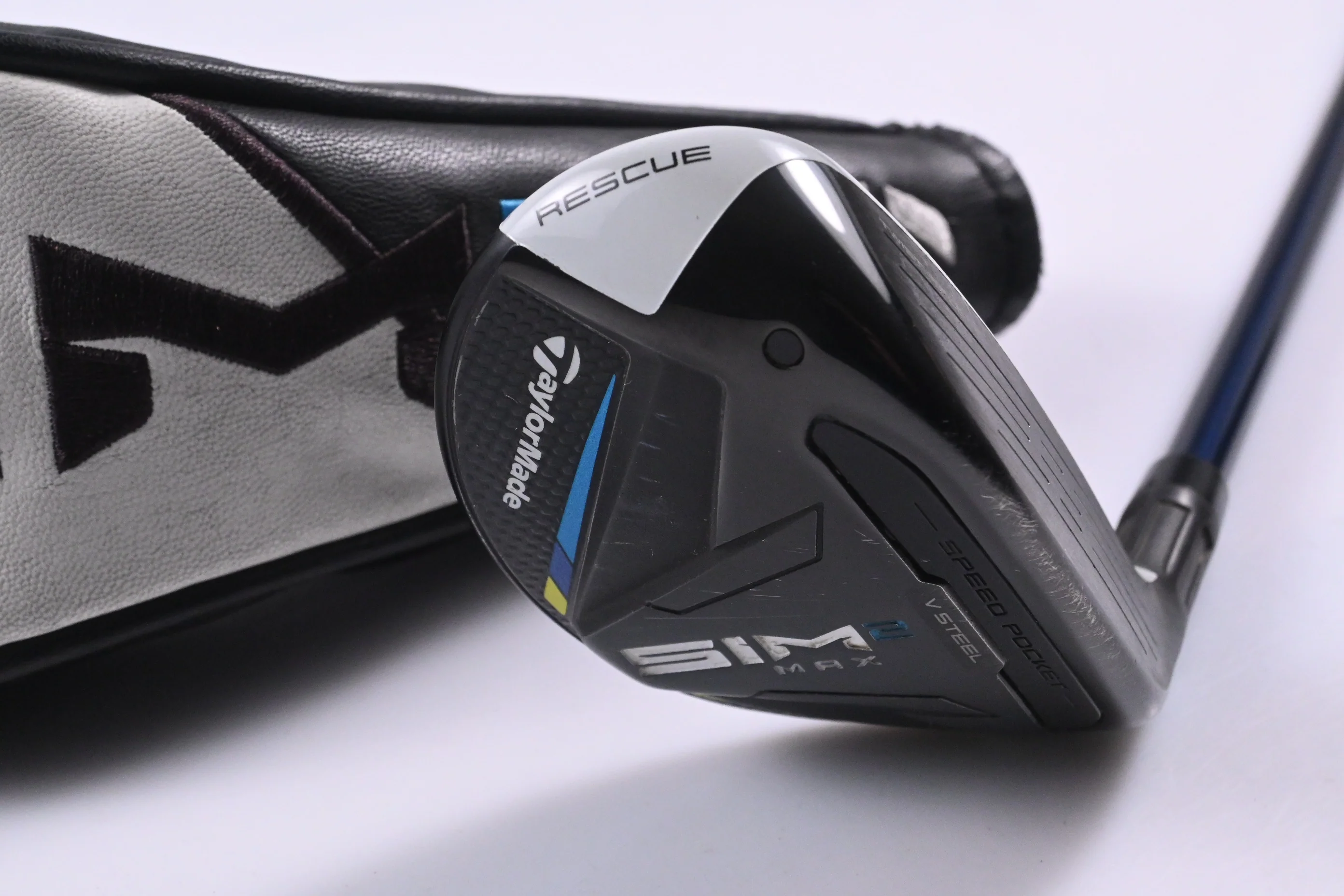 Taylormade SIM2 Max #3 Hybrid / 19 Degree / Regular Flex Fujikura Ventus Blue 6