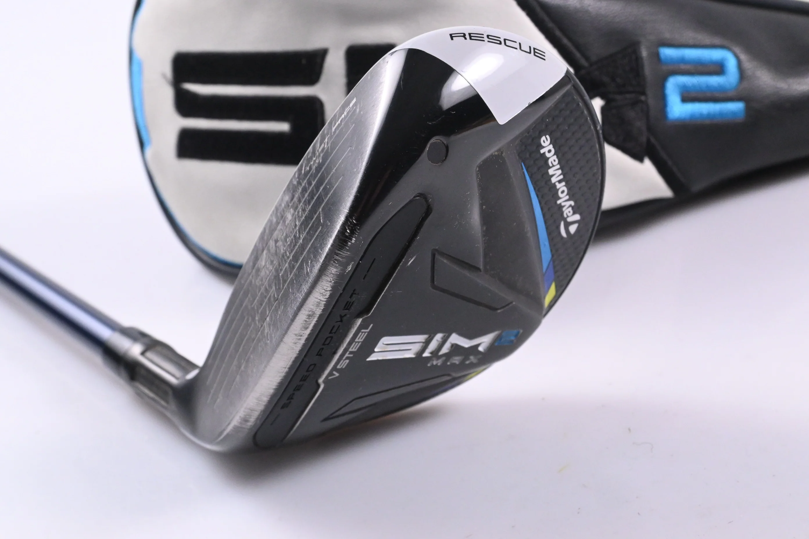 Left Hand Taylormade SIM2 Max #4 Hybrid / 22 Degree / Stiff Flex Ventus Blue 7