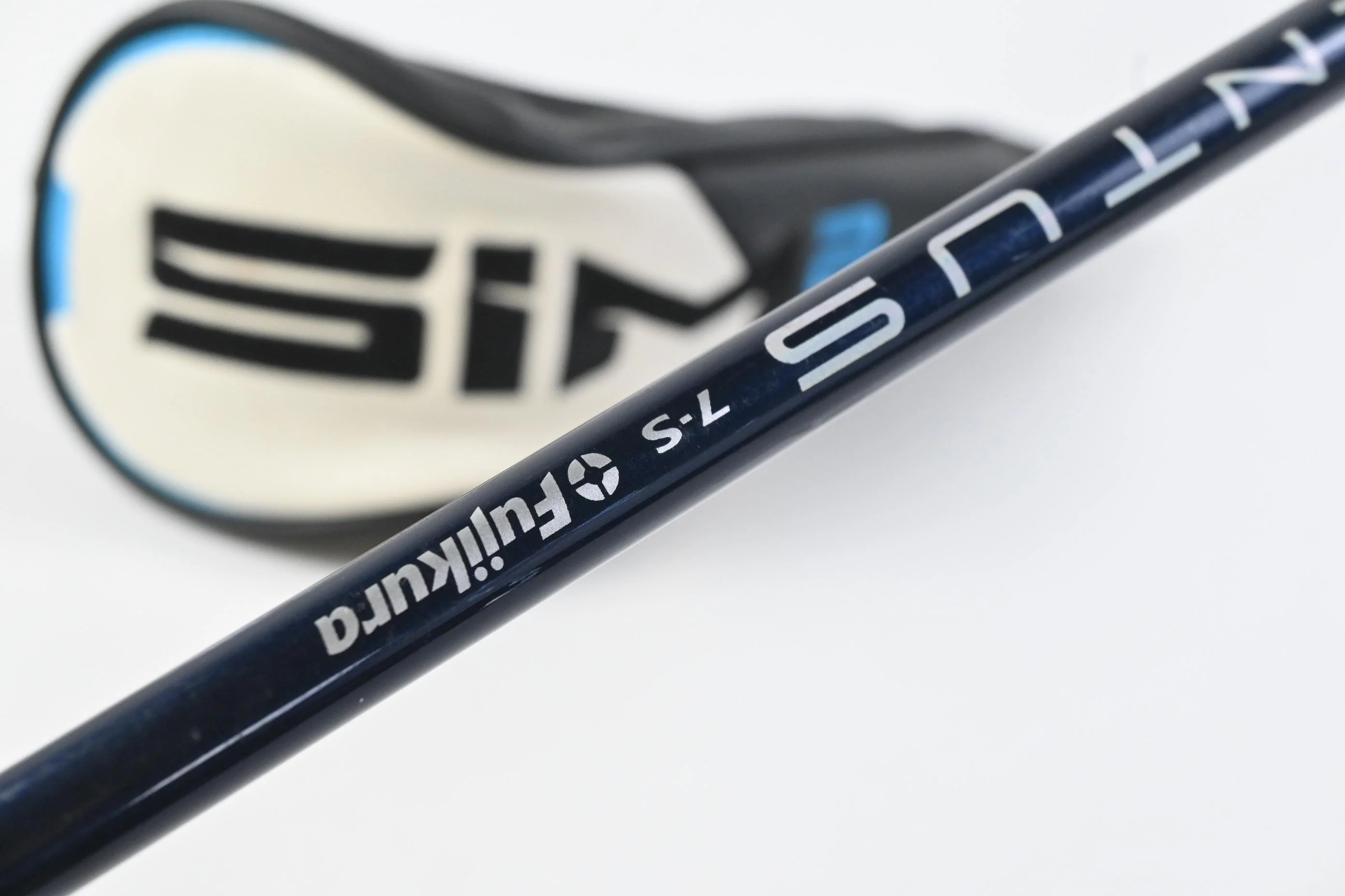 Taylormade SIM2 Max #3 Hybrid / 19 Degree / Stiff Flex Fujikura Ventus Blue 7 - Image 6