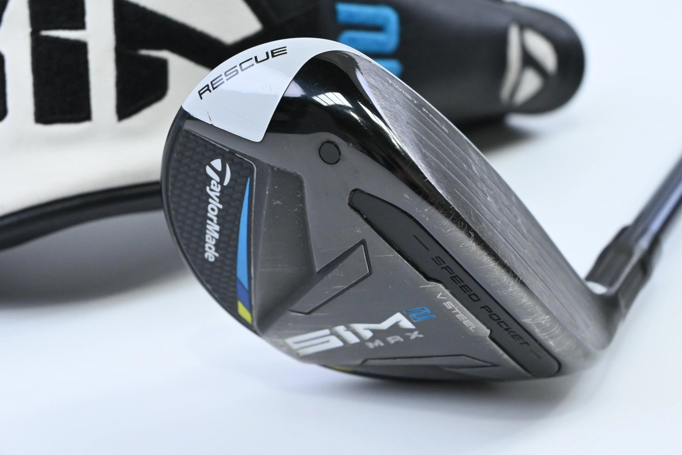 Taylormade SIM2 Max #3 Hybrid / 19 Degree / Stiff Flex Fujikura Ventus Blue 7