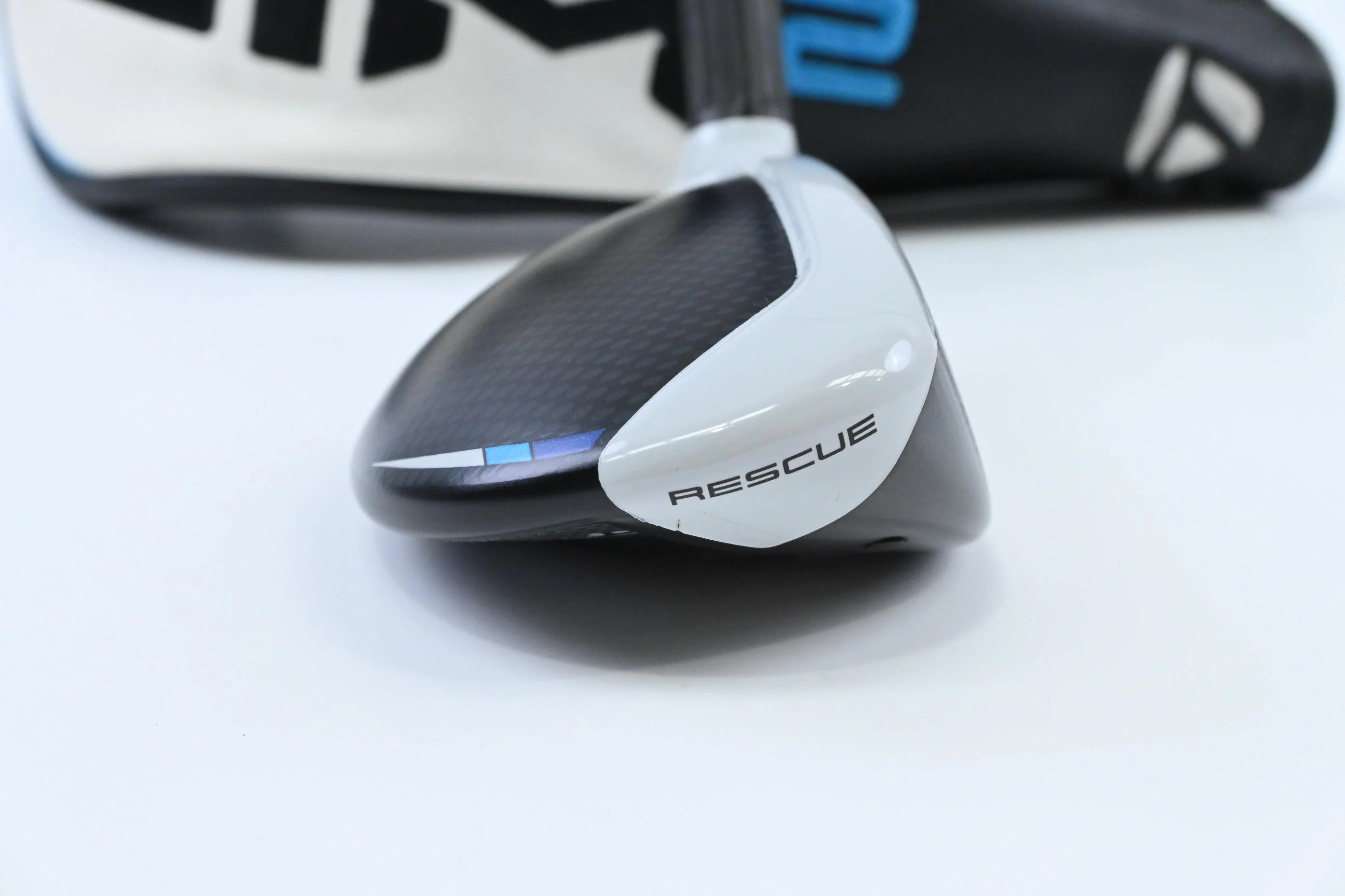 Taylormade SIM2 Max #3 Hybrid / 19 Degree / Stiff Flex Fujikura Ventus Blue 7 - Image 3