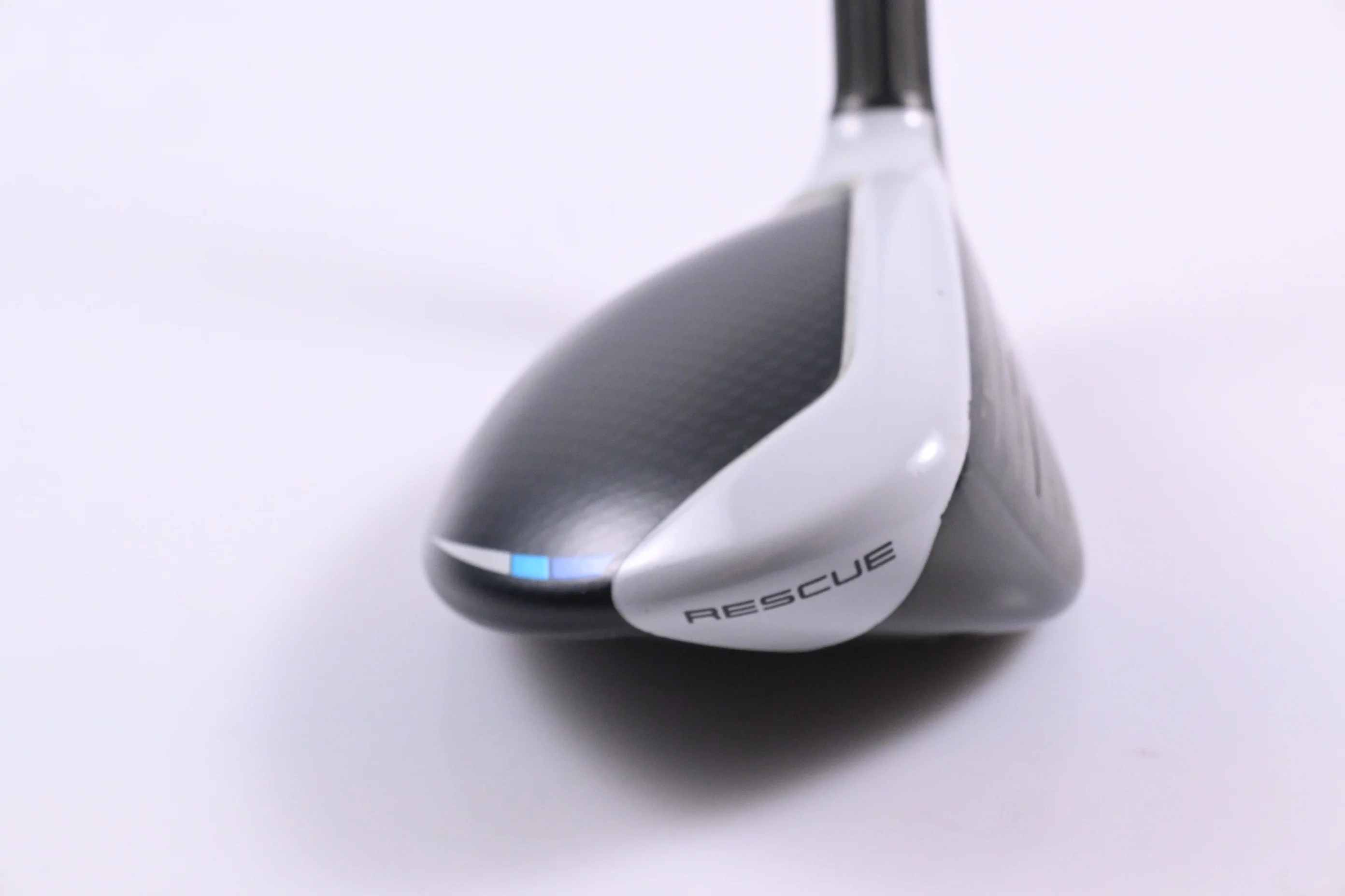Taylormade SIM2 Max #4 Hybrid / 22 Degree / Regular Flex Ventus Blue 6 Shaft - Image 3