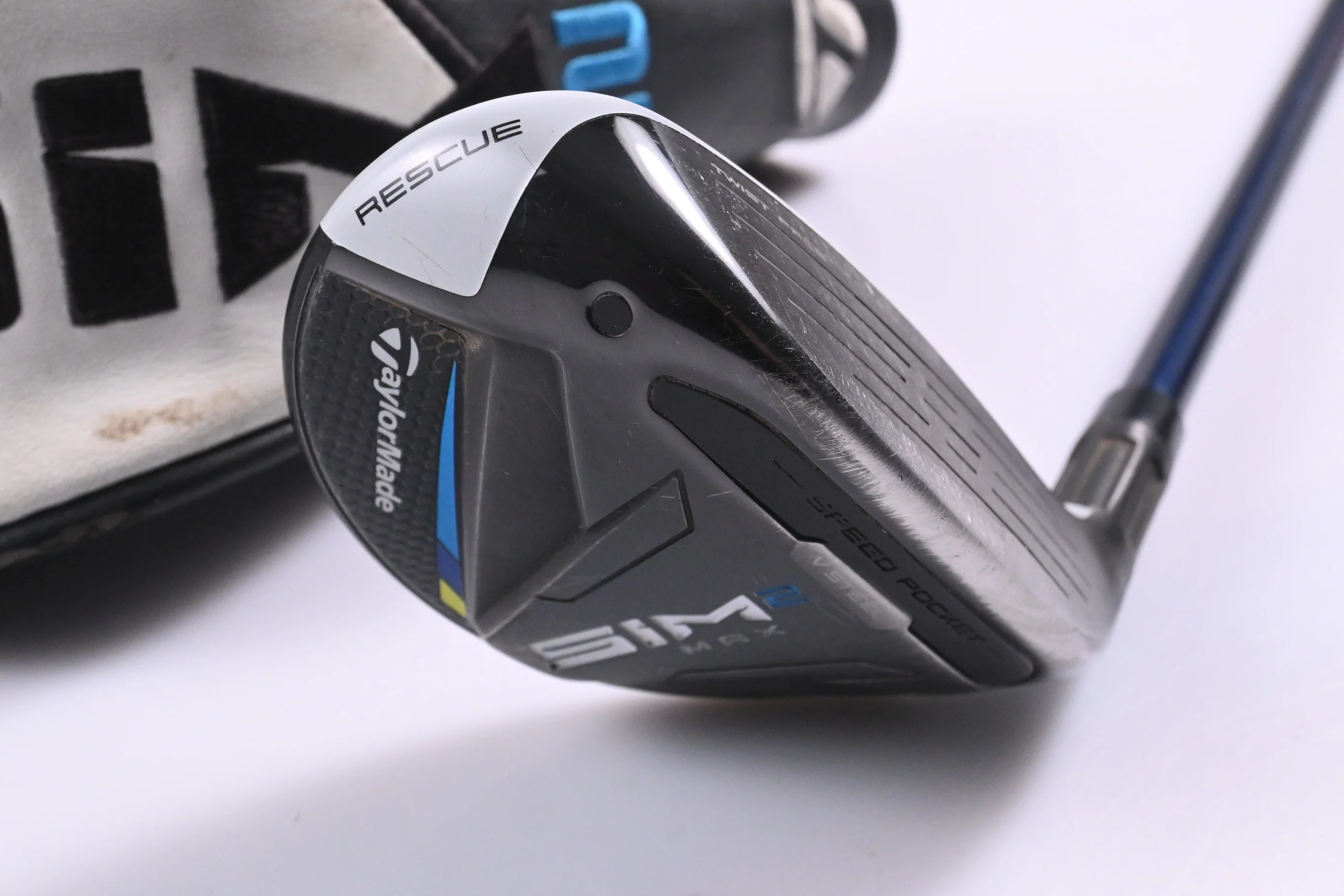 Taylormade SIM2 Max #3 Hybrid / 19 Degree / Regular Flex Ventus Blue 6 Shaft