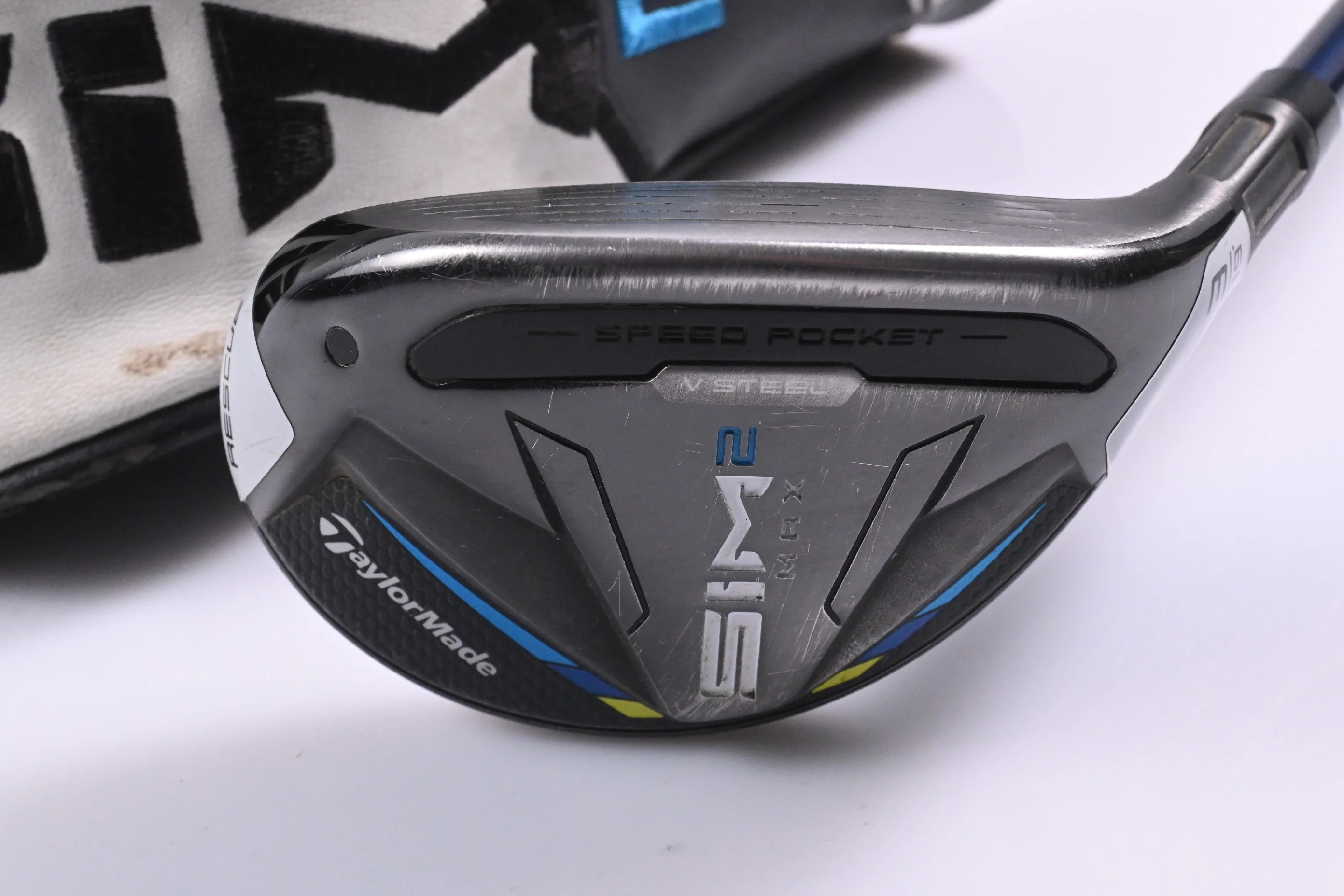 Taylormade SIM2 Max #3 Hybrid / 19 Degree / Regular Flex Ventus Blue 6 Shaft - Image 2