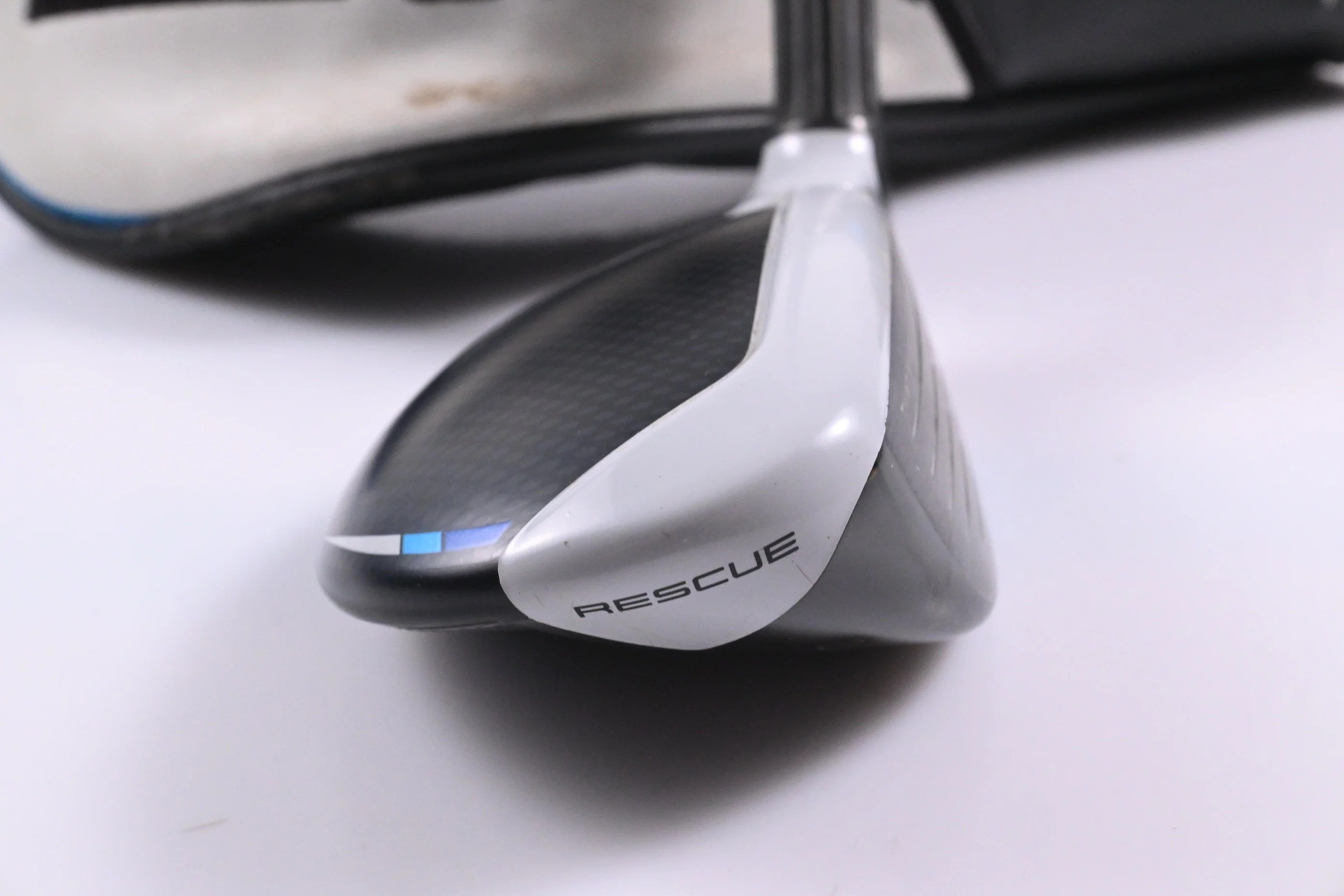 Taylormade SIM2 Max #3 Hybrid / 19 Degree / Regular Flex Ventus Blue 6 Shaft - Image 3