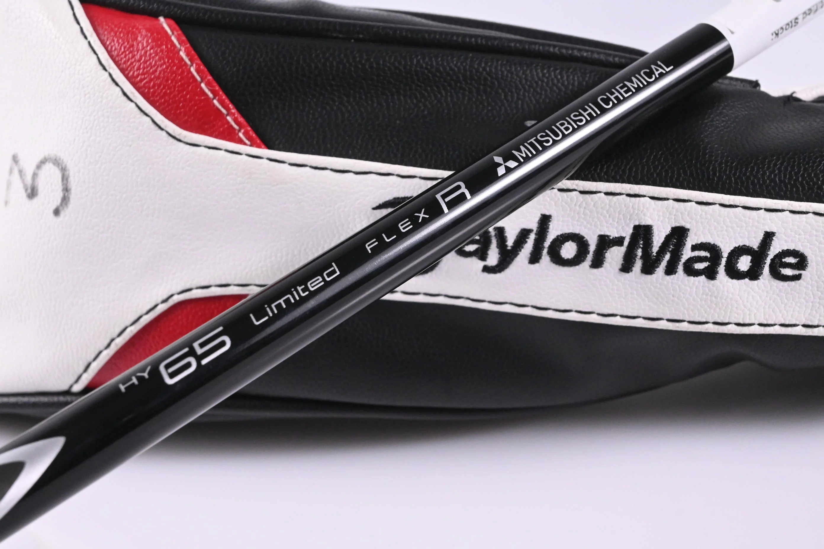 Taylormade SIM2 Max #3 Hybrid / 19 Degree / Regular Flex Diamana Limited 65 - Image 6
