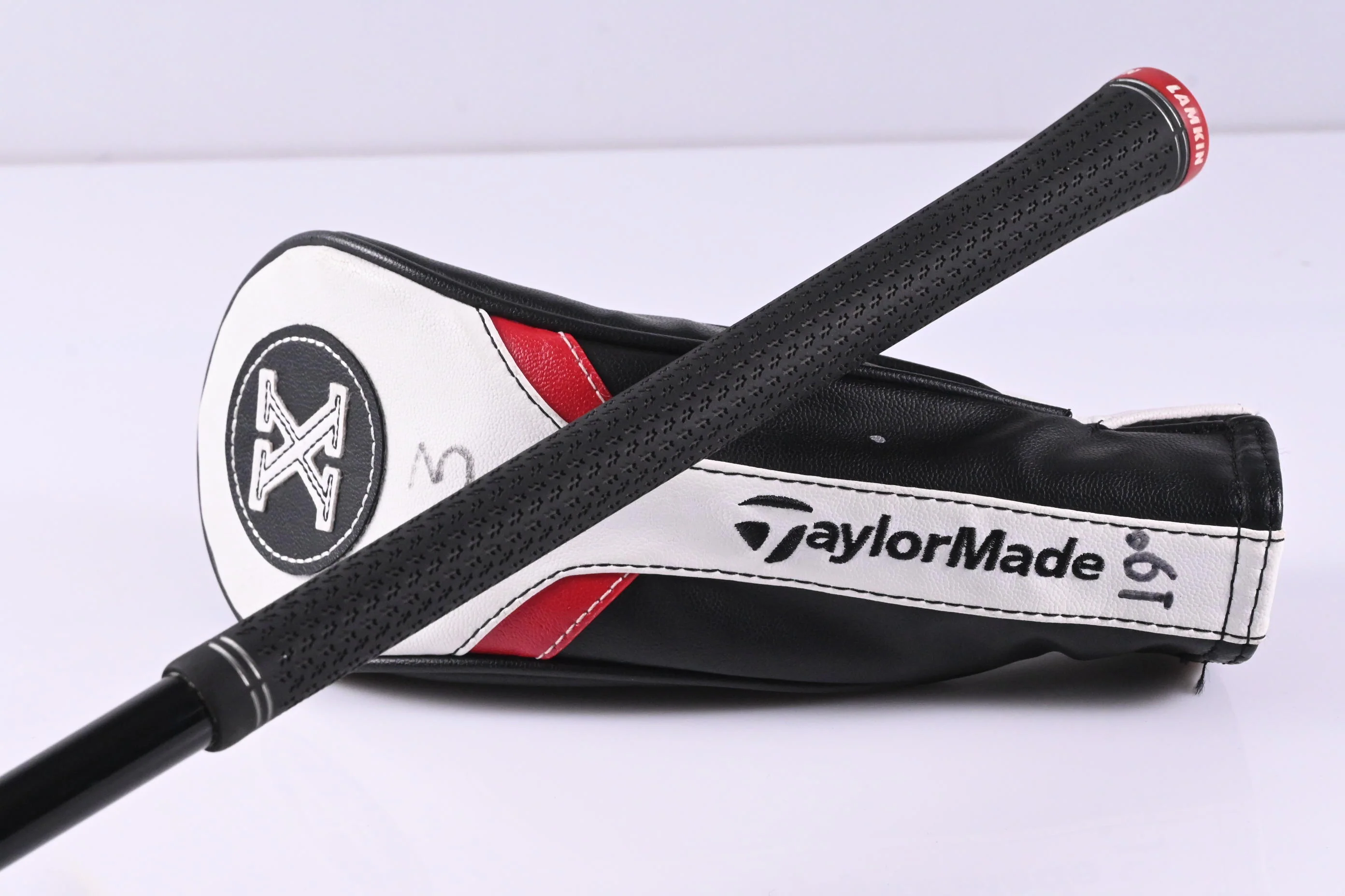 Taylormade SIM2 Max #3 Hybrid / 19 Degree / Regular Flex Diamana Limited 65 - Image 8