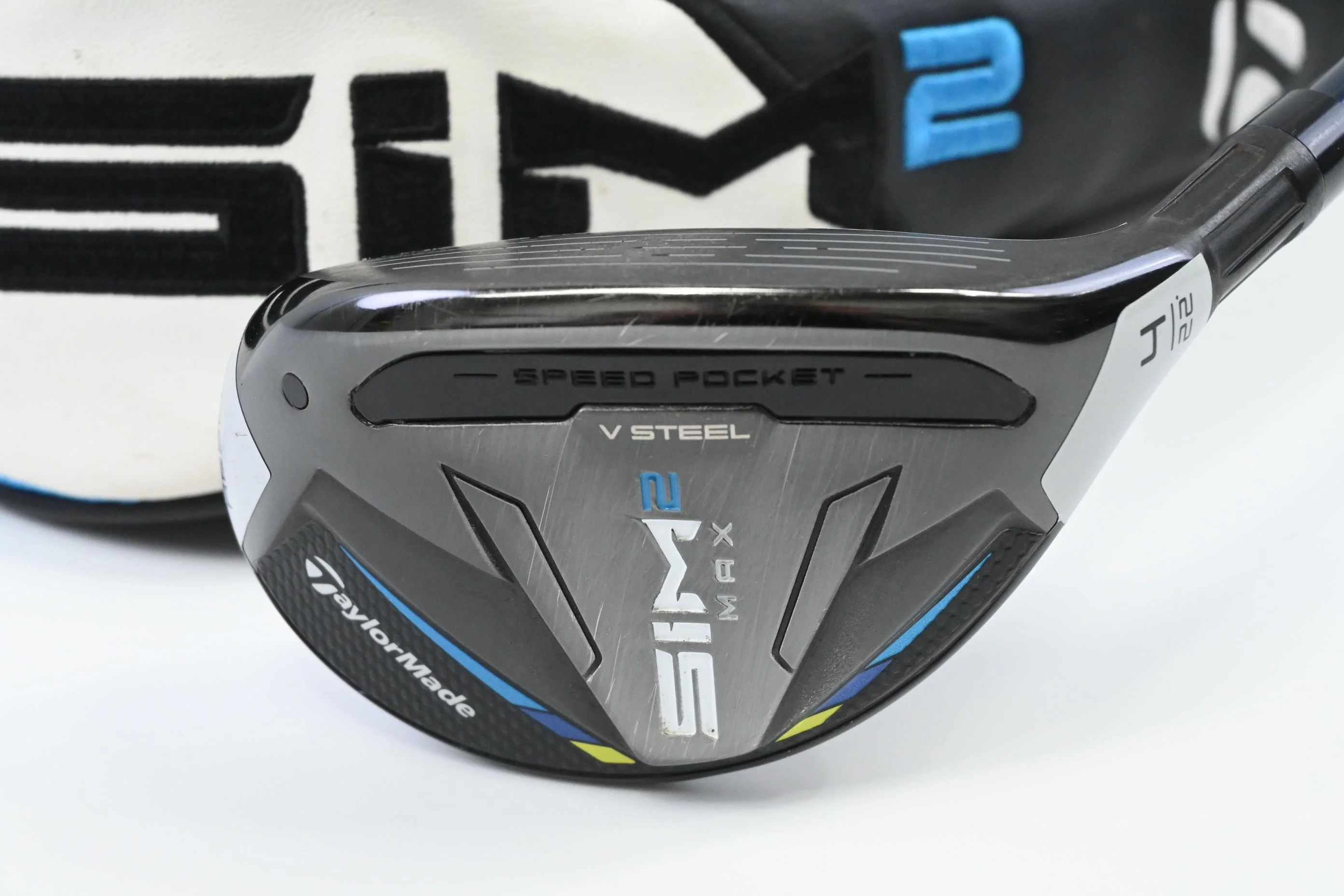 Taylormade SIM2 Max #4 Hybrid / 22 Degree / Regular Flex Fujikura Ventus Blue 6 - Image 2