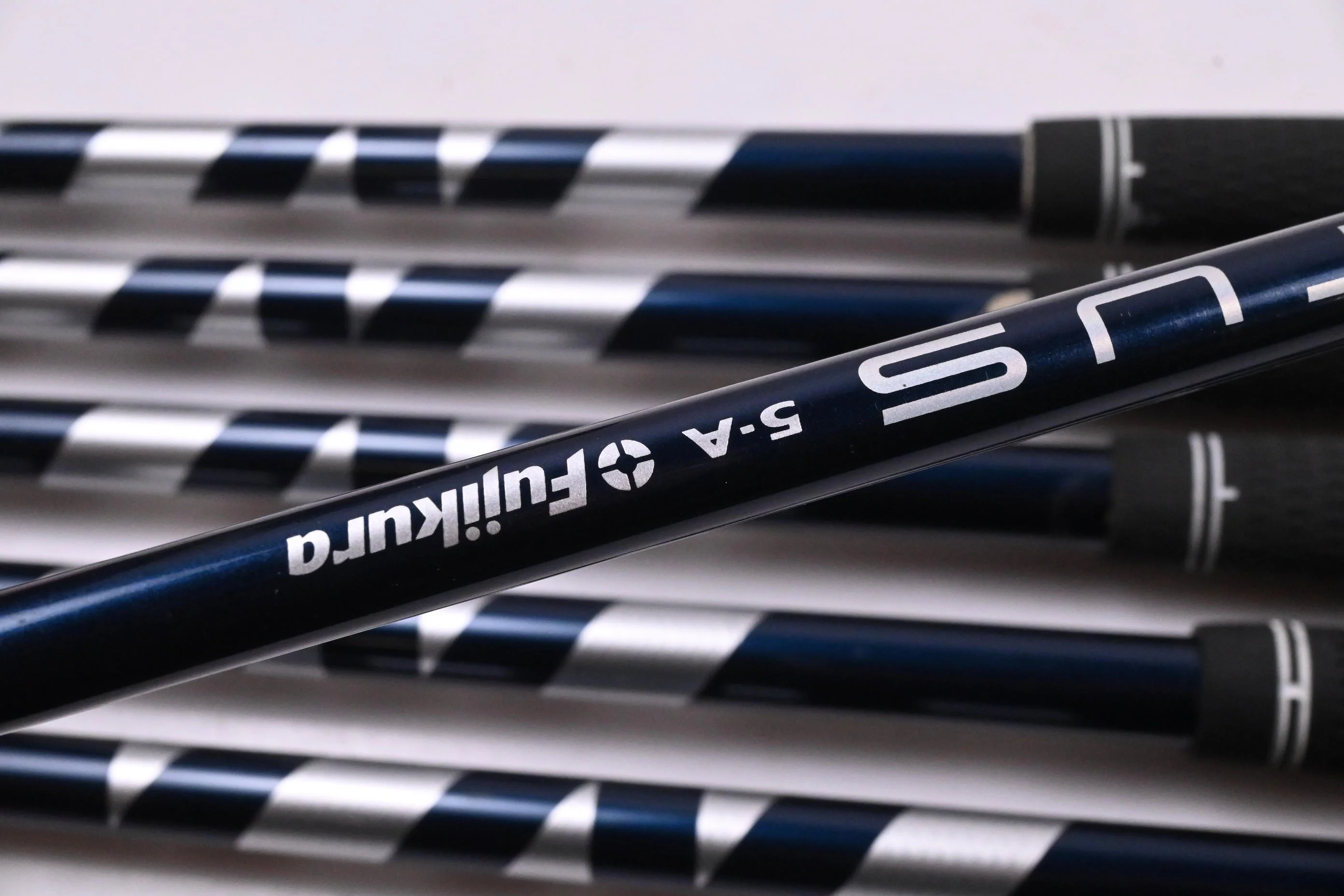 Taylormade SIM2 Max Irons / 6-PW+SW / Senior Flex Ventus Blue 5 Shafts - Image 5