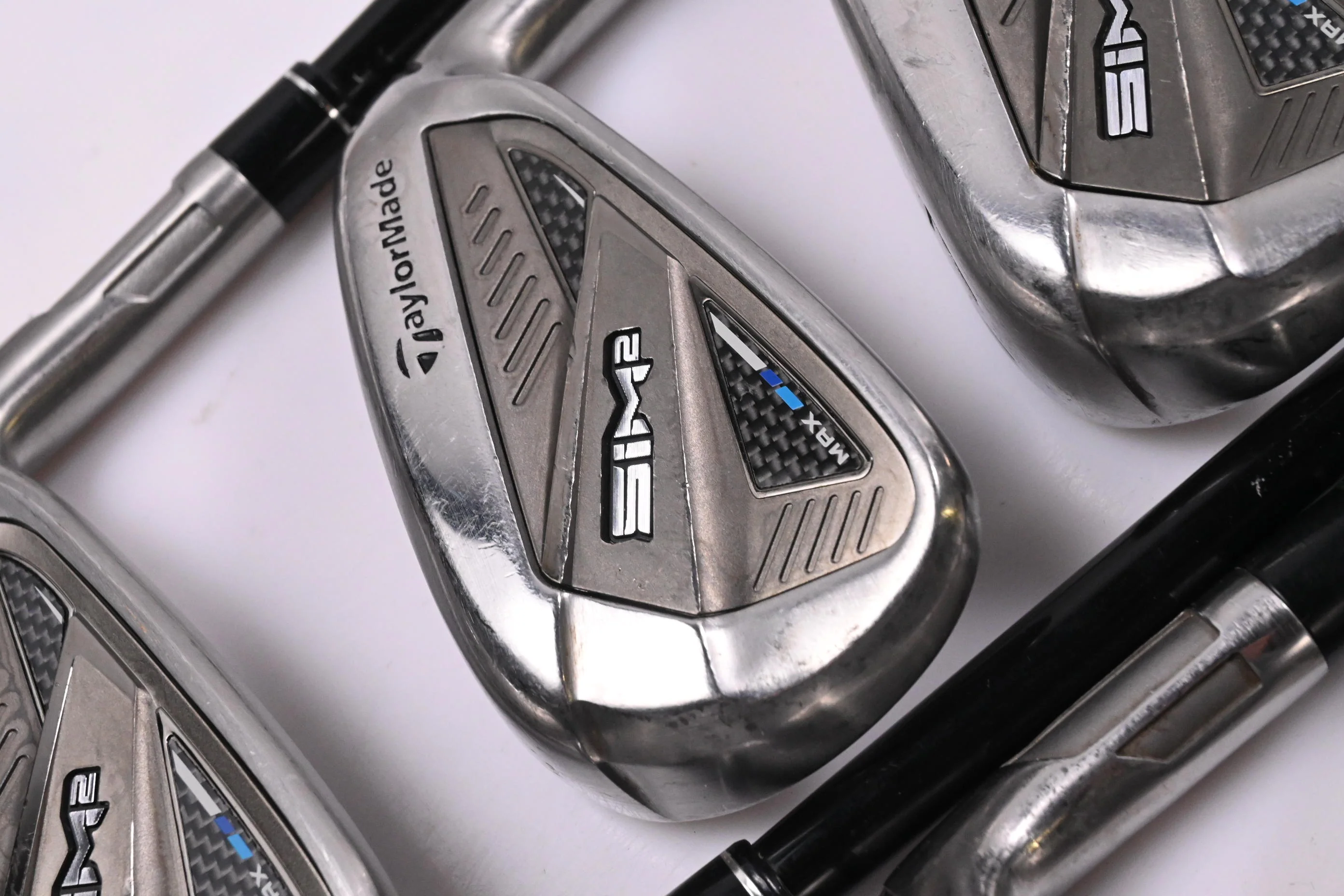 Taylormade SIM2 Max Irons / 5-PW+GW+SW / Stiff Flex MMT 75 Shafts