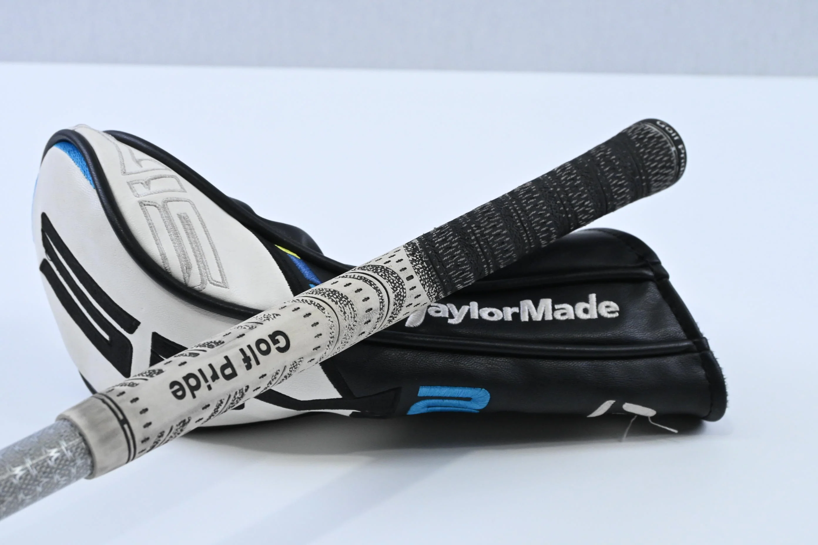 Taylormade SIM2 Ti #3 Wood / 15 Degree / Stiff Flex Tensei AV Raw Blue 65 Shaft - Image 8