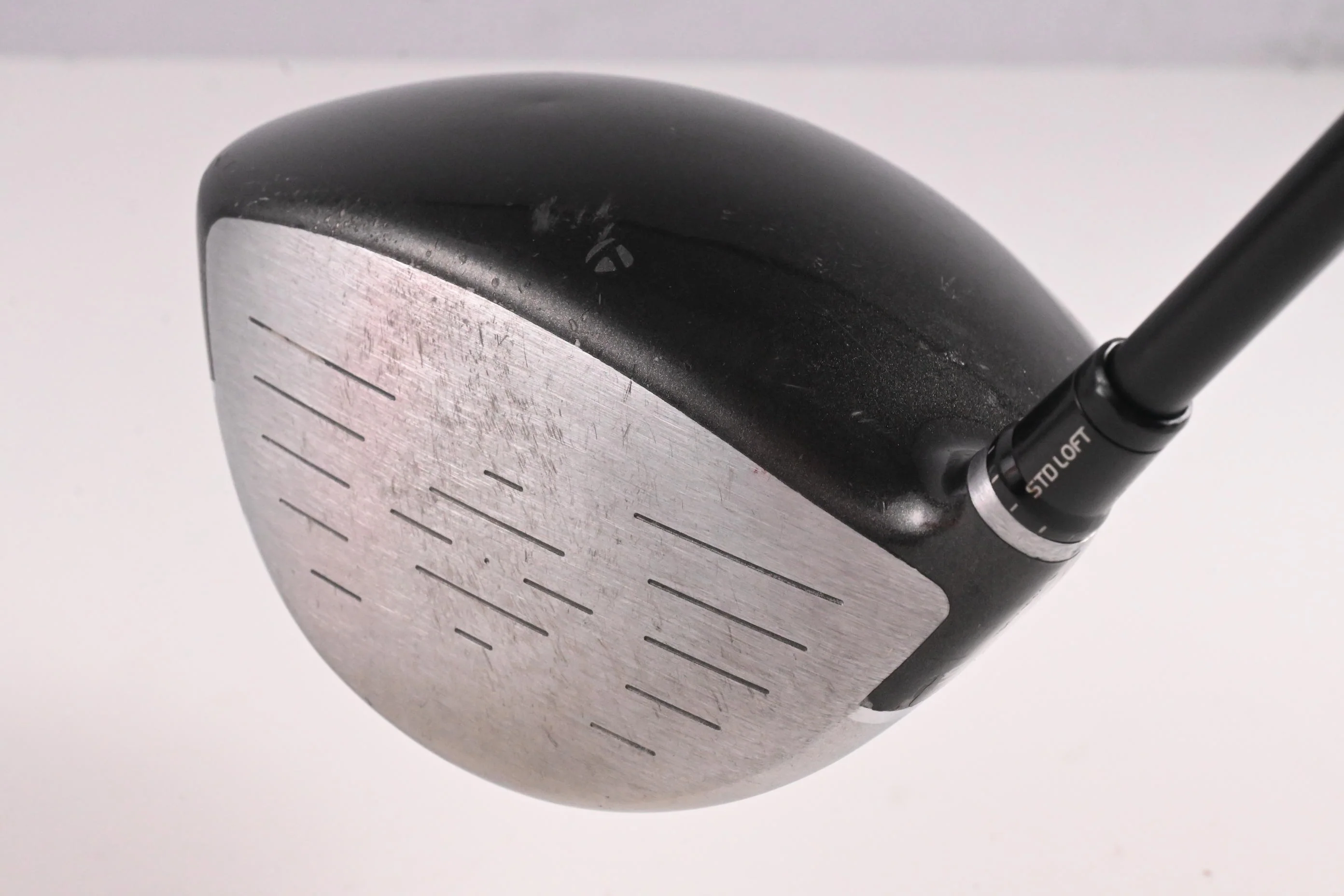 Taylormade SLDR Driver / 10.5 Degree / Stiff Flex Aldila Rogue Silver 60 Shaft - Image 4