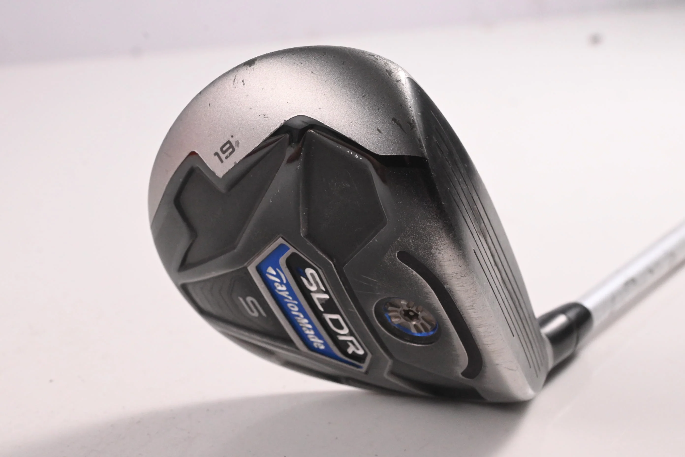 Taylormade SLDR #5 Wood / 18 Degree / Regular Flex Fujikura Speeder665 Shaft
