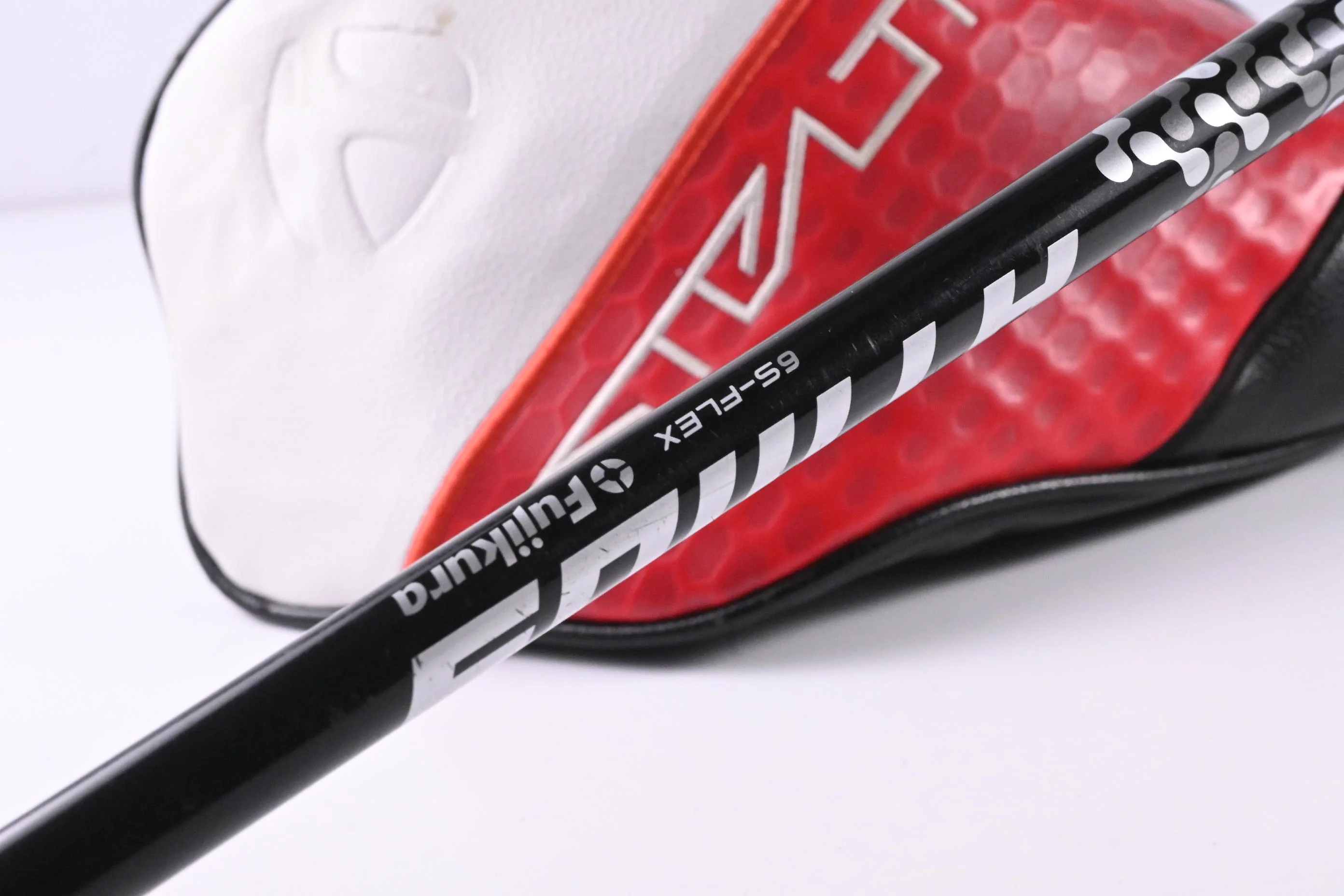 Taylormade Stealth 2 Driver / 10.5 Degree / Stiff Flex Fujikura Atmos Silver 6 - Image 6
