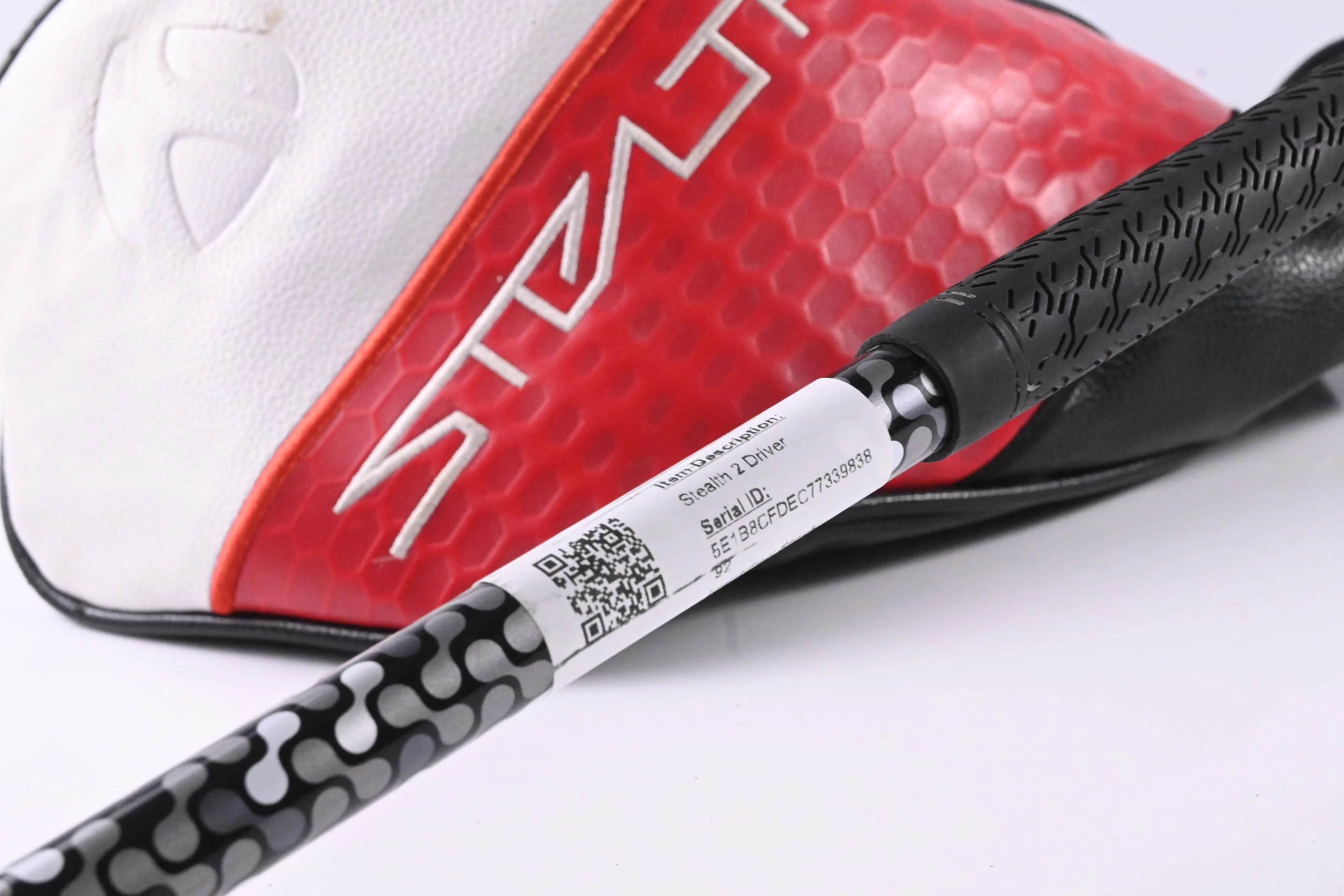 Taylormade Stealth 2 Driver / 10.5 Degree / Stiff Flex Fujikura Atmos Silver 6 - Image 7