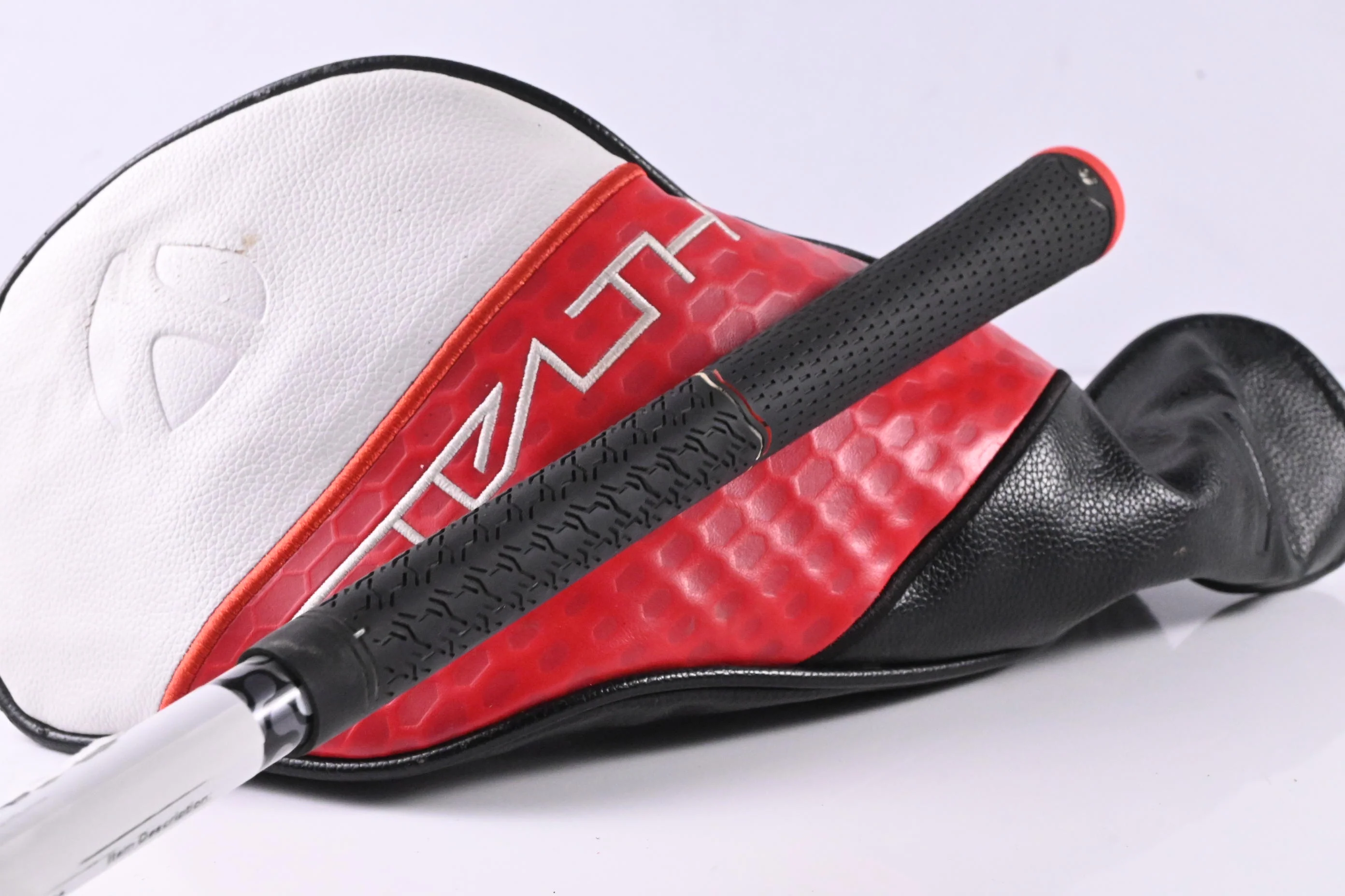 Taylormade Stealth 2 Driver / 10.5 Degree / Stiff Flex Fujikura Atmos Silver 6 - Image 8