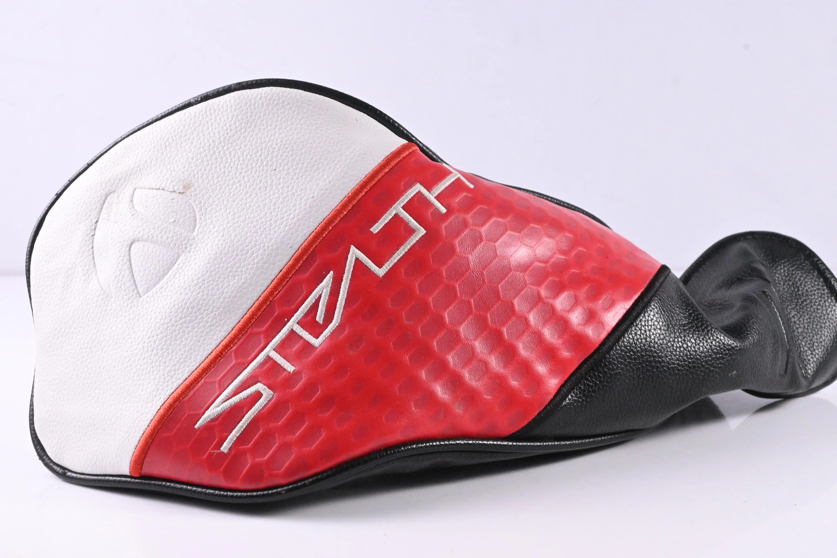 Taylormade Stealth 2 Driver / 10.5 Degree / Stiff Flex Fujikura Atmos Silver 6 - Image 9
