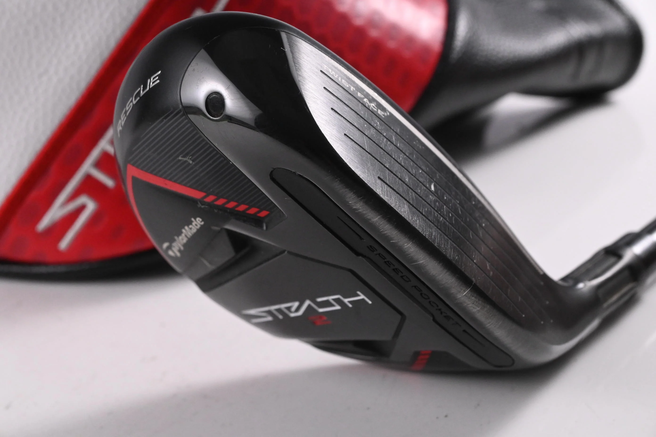 Taylormade Stealth 2 #4 Hybrid / 22 Degree / Regular Flex Fujikura Pro 60 Shaft