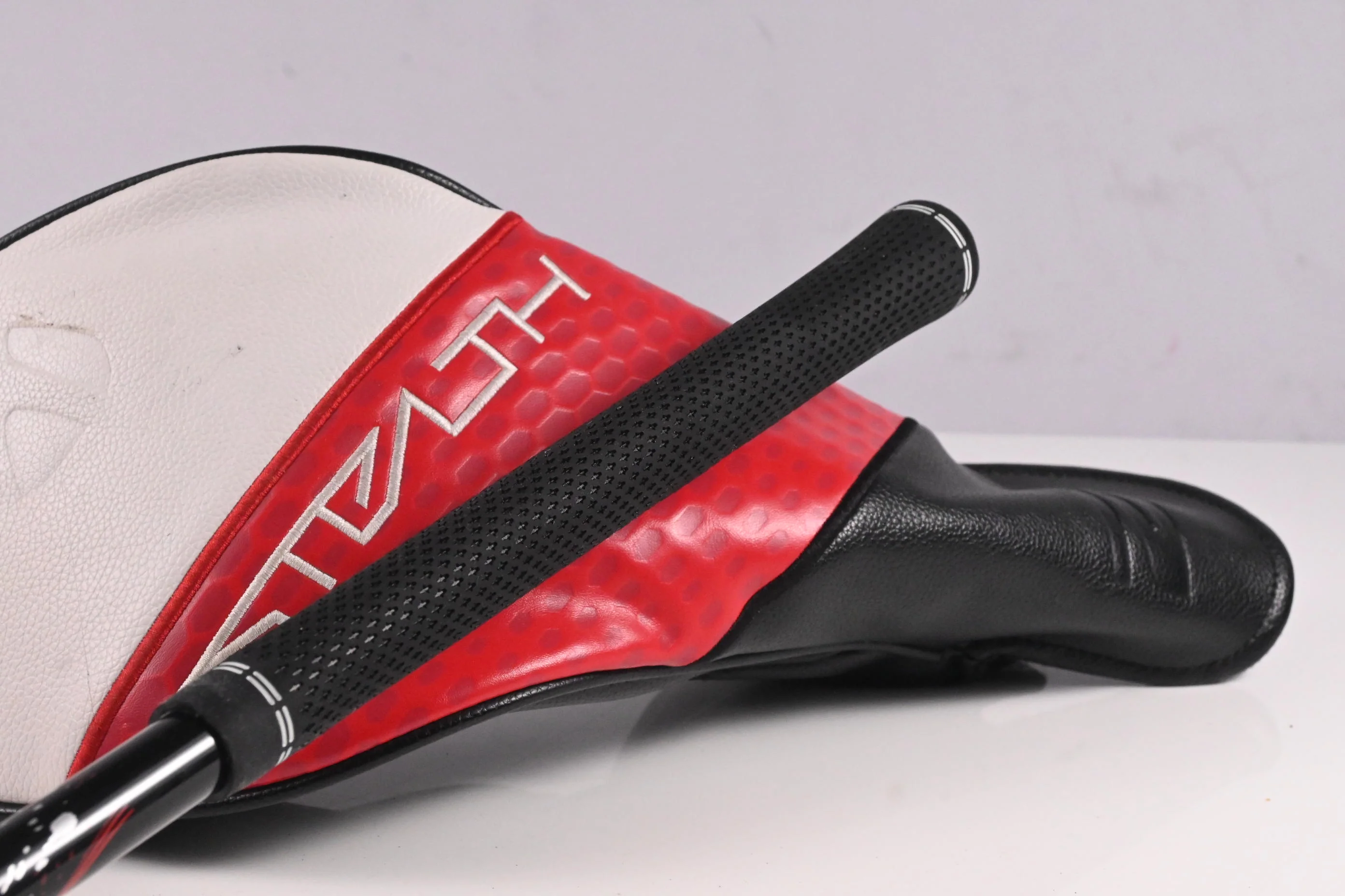 Taylormade Stealth 2 Plus Driver / 9 Degree / Stiff Flex Kai'li Red 60 Shaft - Image 9