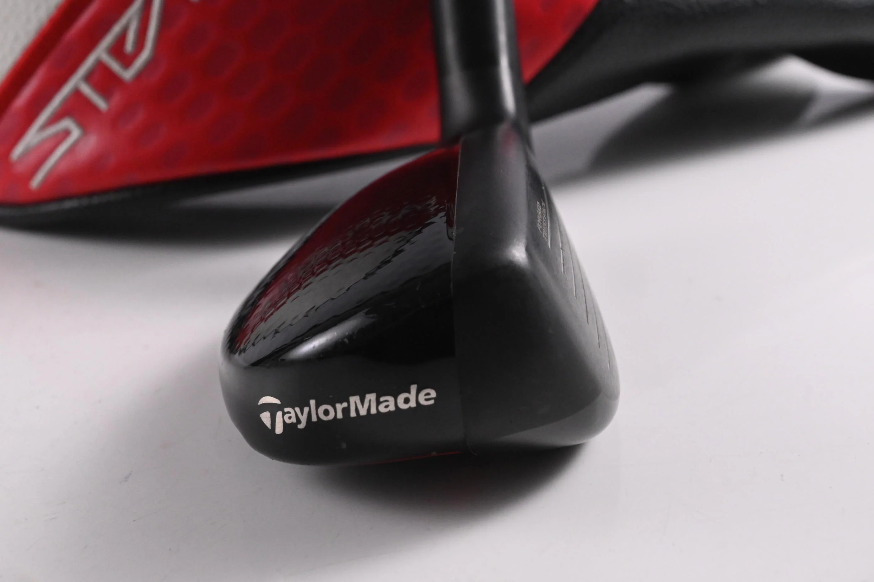 Taylormade Stealth 2 Plus #3 Hybrid / 19.5 Degree / Stiff Flex Kai'li Red 85 - Image 3