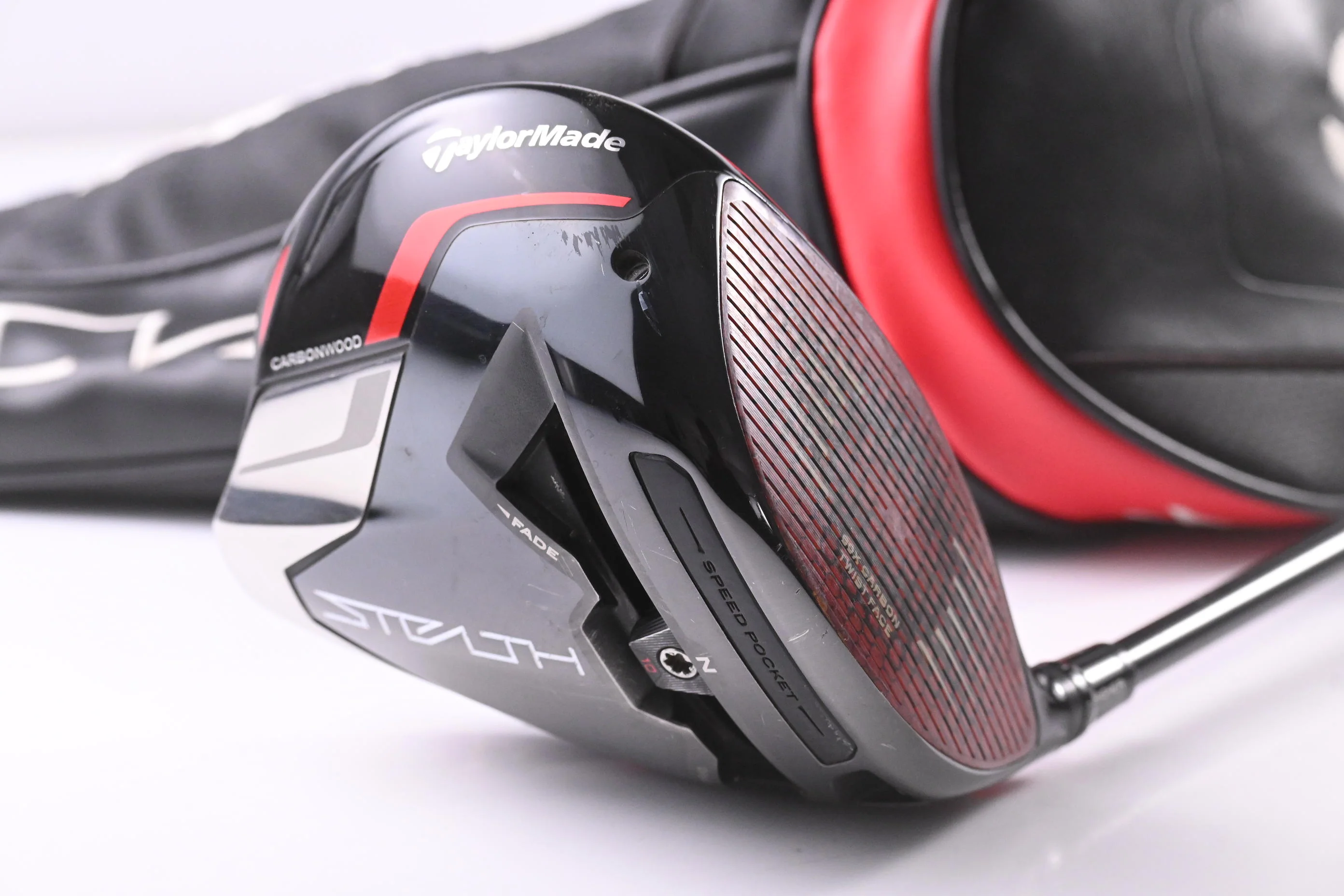 Taylormade Stealth Plus Driver / 10.5 Degree / Regular Flex HZRDUS RDX Smoke Red