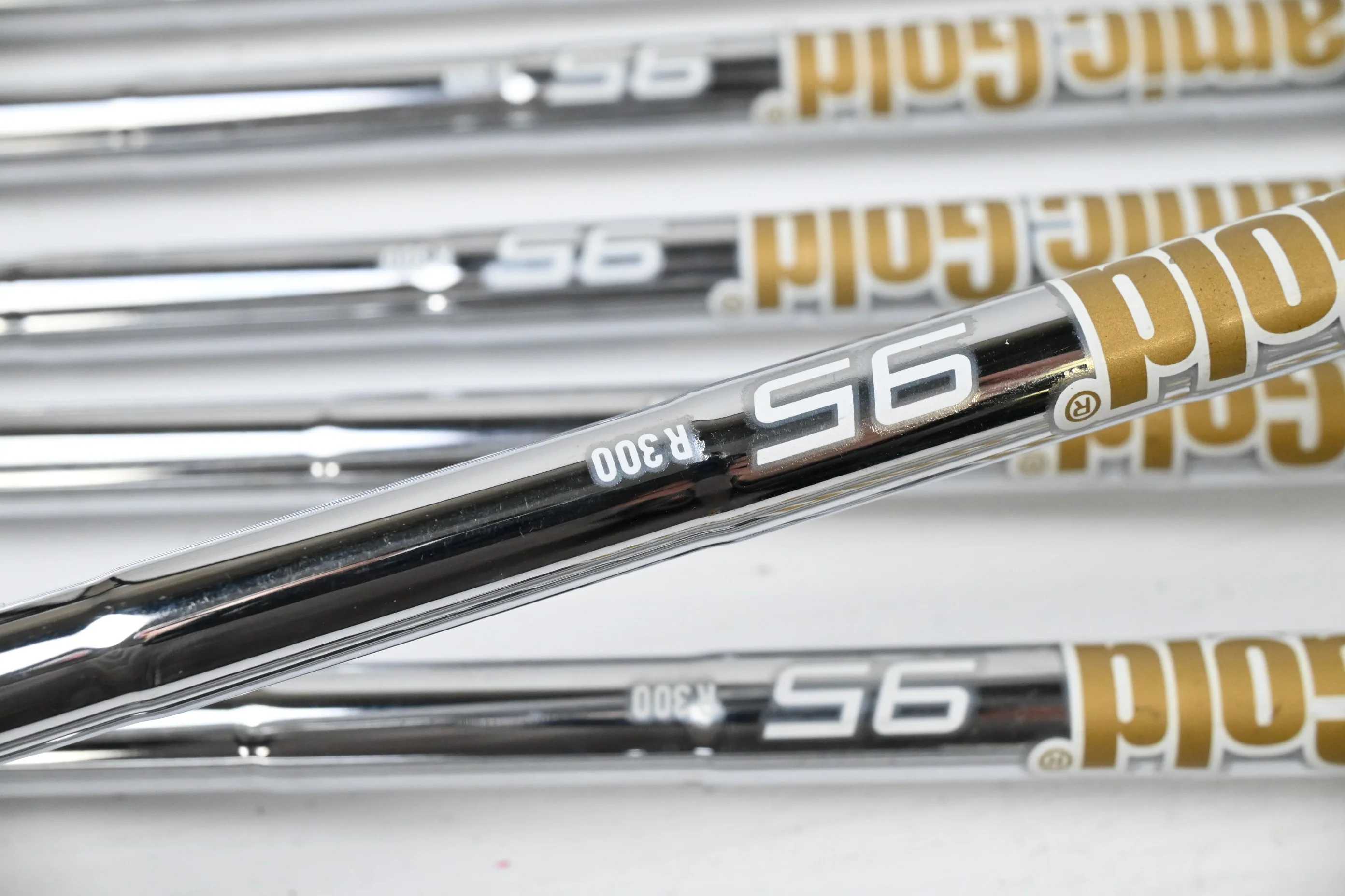 Taylormade Stealth HD Irons / 5-PW+GW+SW / Regular Flex Dynamic Gold 95 300 - Image 5