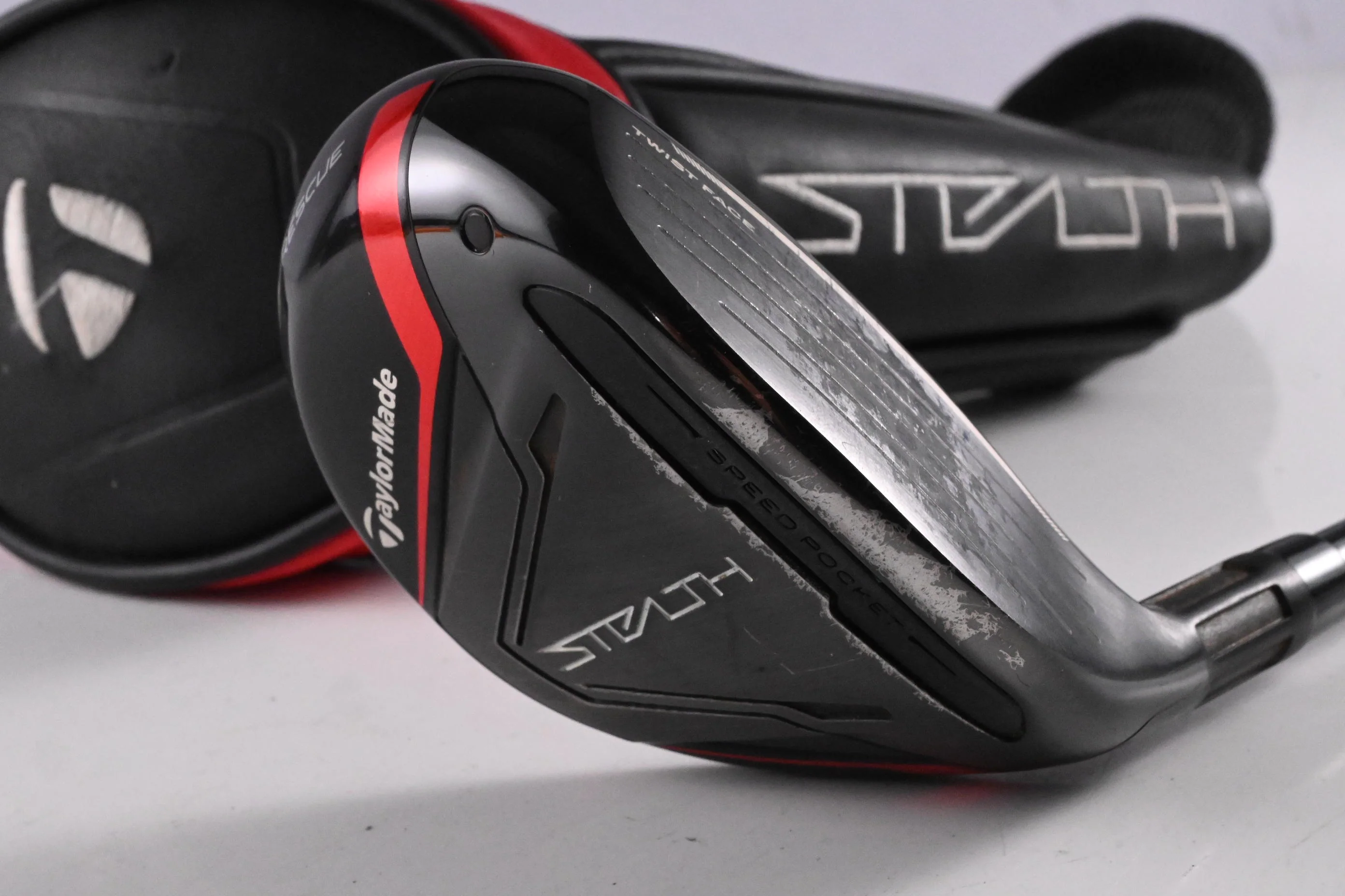 Taylormade Stealth #4 Hybrid / 22 Degree / Regular Flex Ventus Red 6 Shaft
