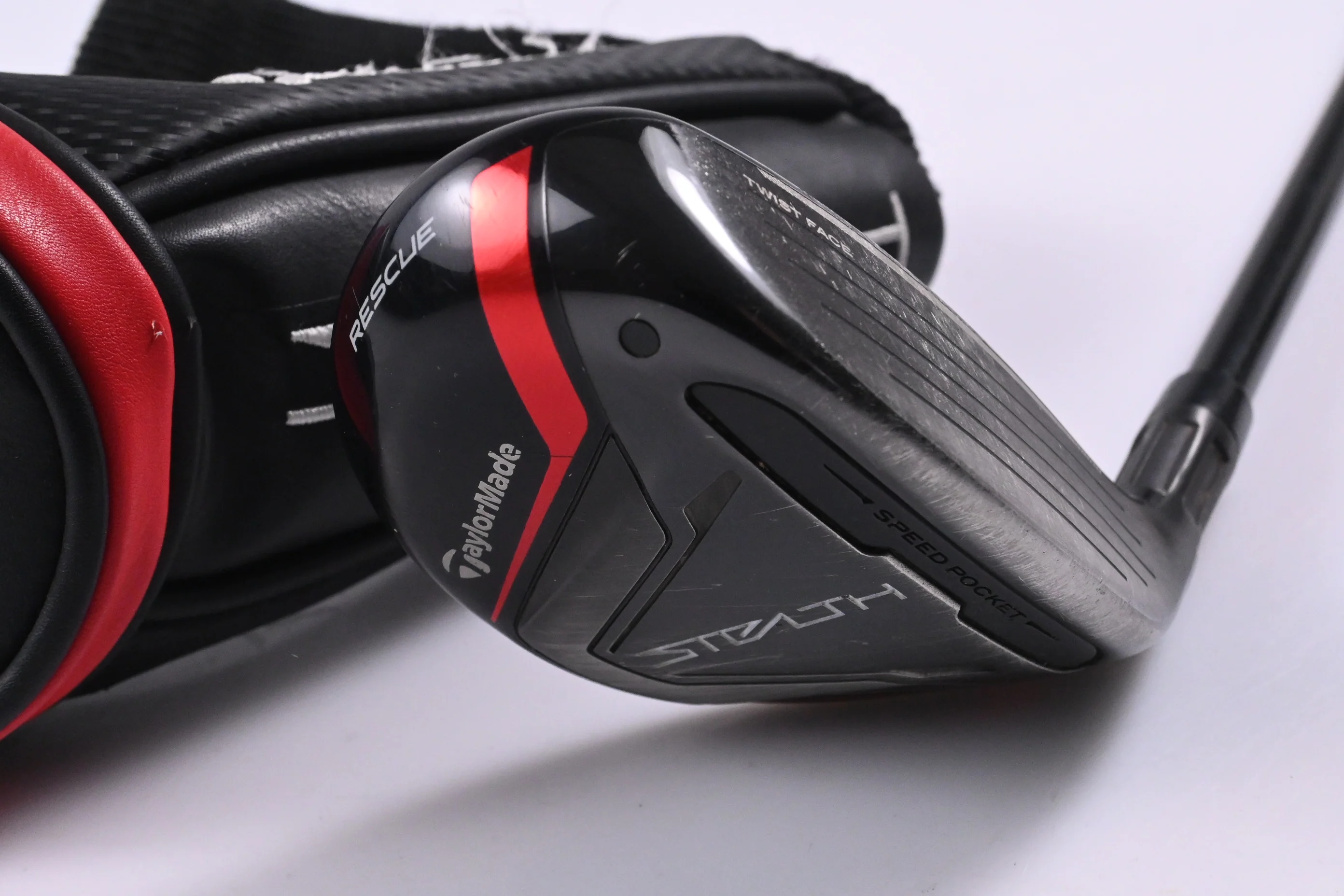Taylormade Stealth #3 Hybrid / 19 Degree / Regular Flex Fujikura Ventus Red 6