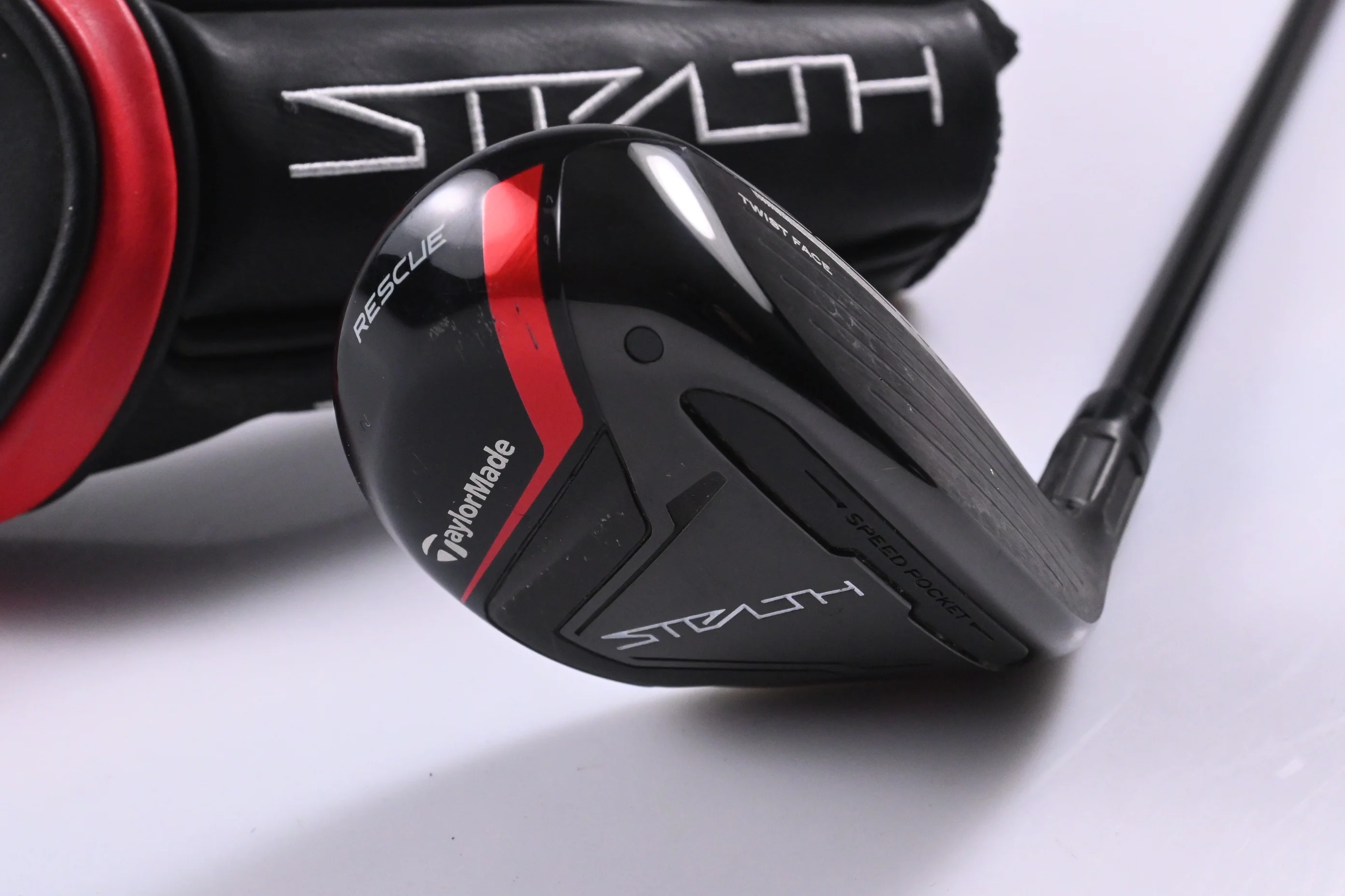 Taylormade Stealth #3 Hybrid / 19 Degree / Regular Flex Fujikura Ventus Red 6