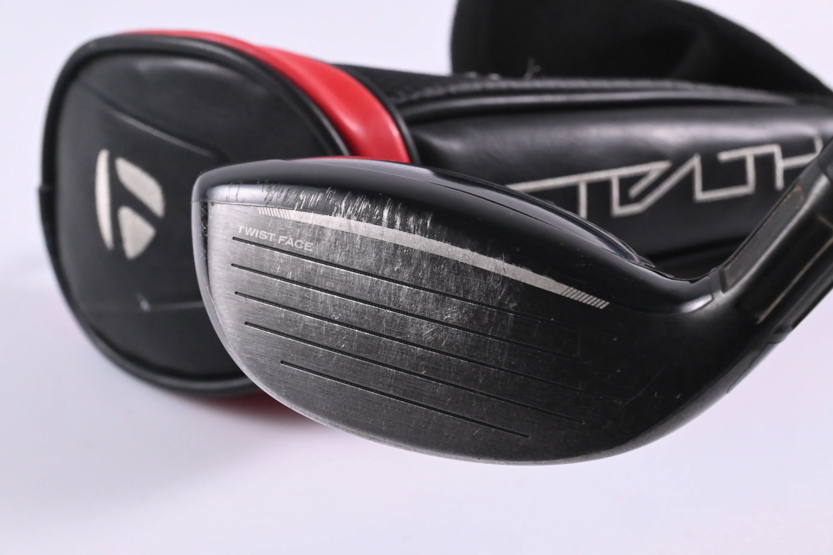 Taylormade Stealth #5 Hybrid  / 25 Degree / Regular Flex Ventus Red 6 Shaft - Image 4