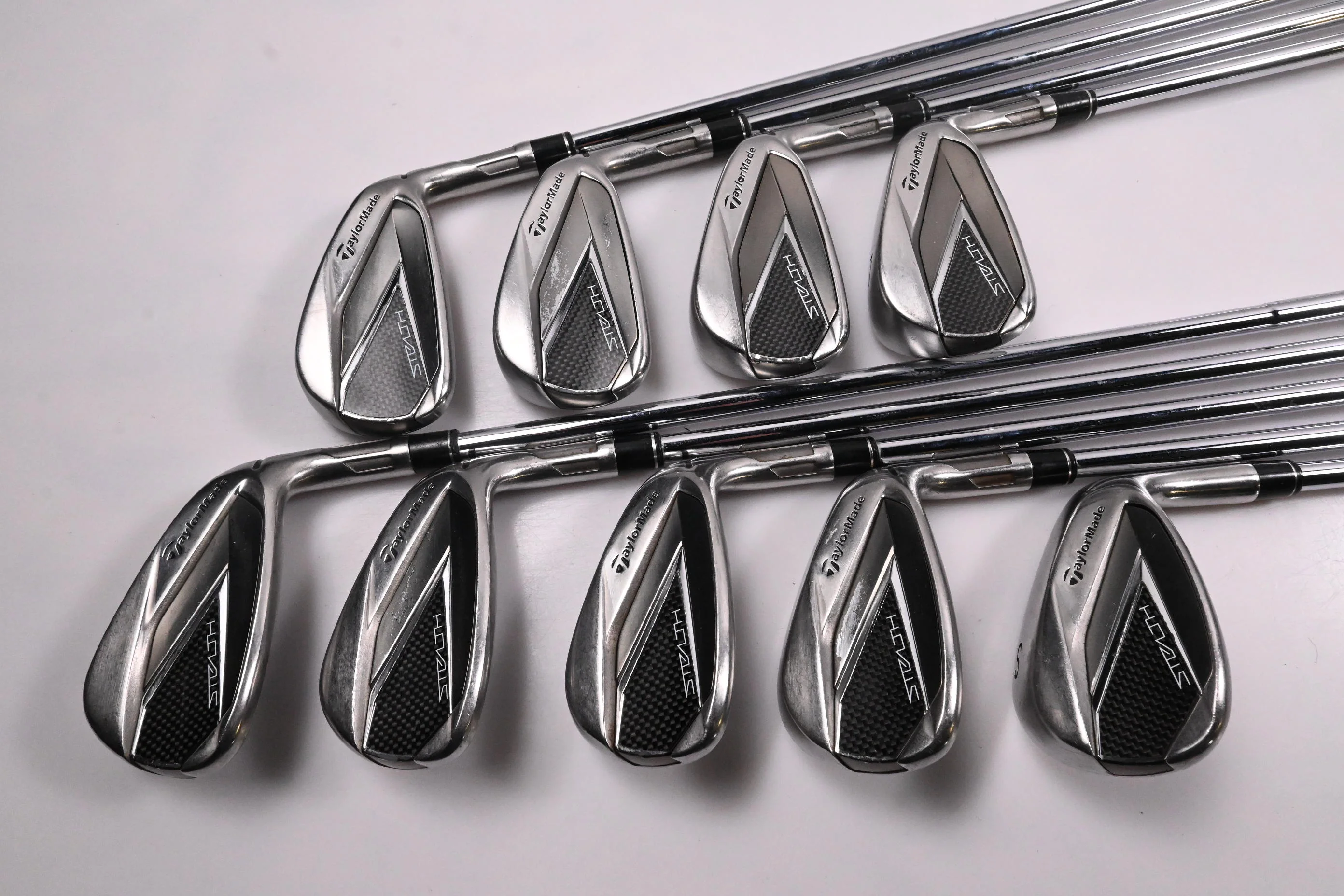 Taylormade Stealth Irons / 4-PW+GW+SW / Regular Flex Dynamic Gold 95 R300 - Image 2