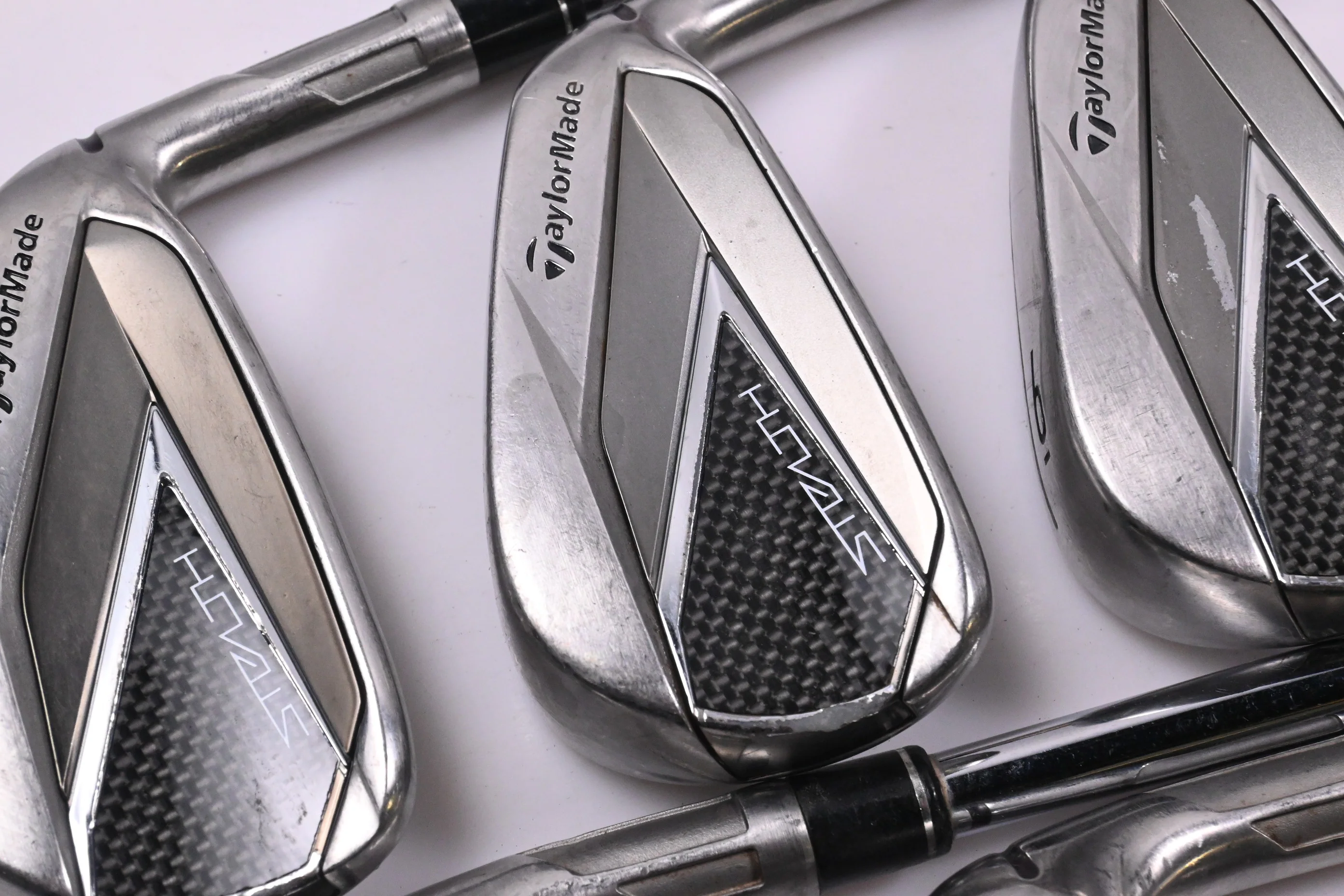 Taylormade Stealth Irons / 4-PW+GW / Stiff Flex Dynamic Gold 105 S300 Shafts