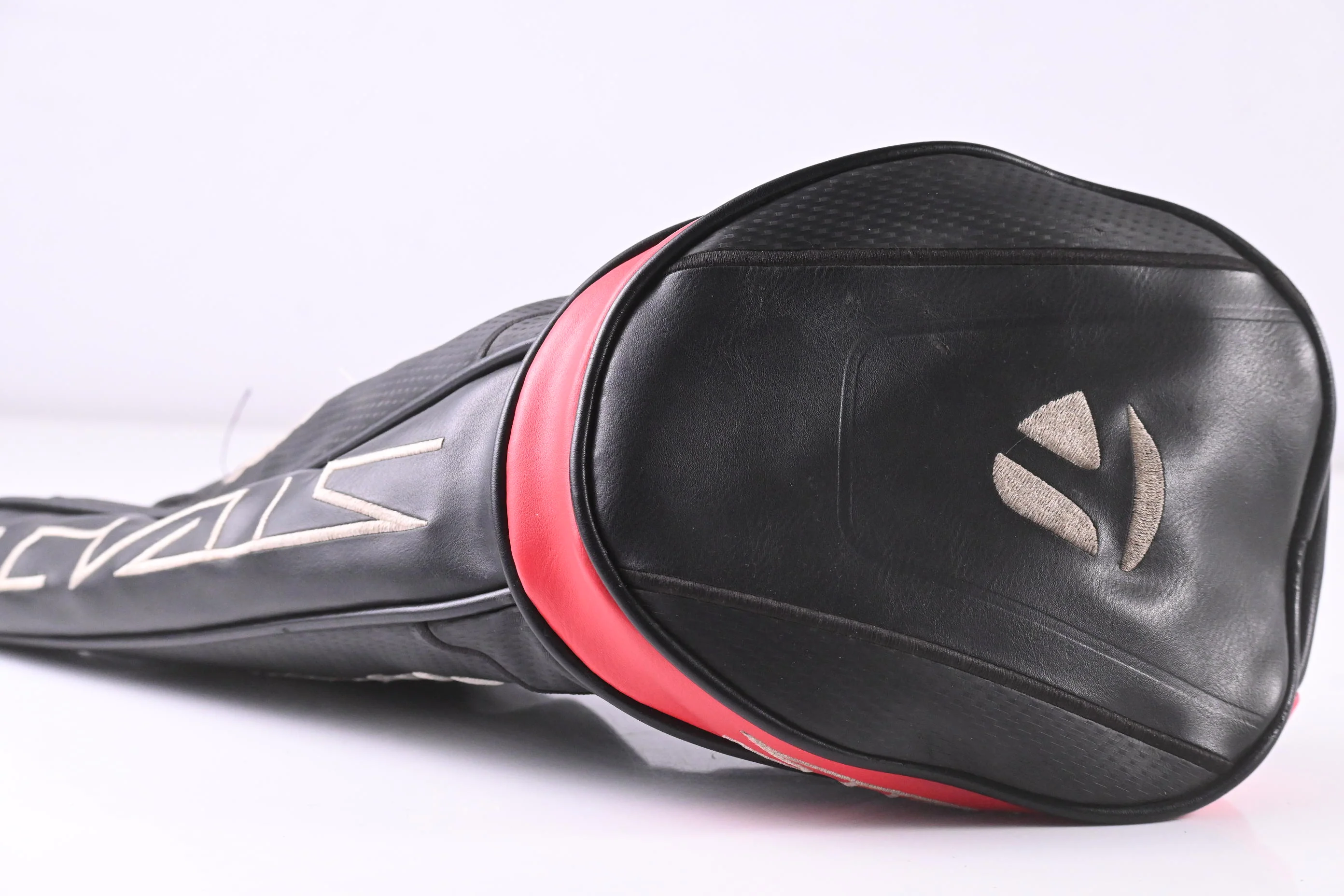 Taylormade Stealth Plus Driver / 9 Degree / Stiff Flex Kai'li White 60 Shaft - Image 9