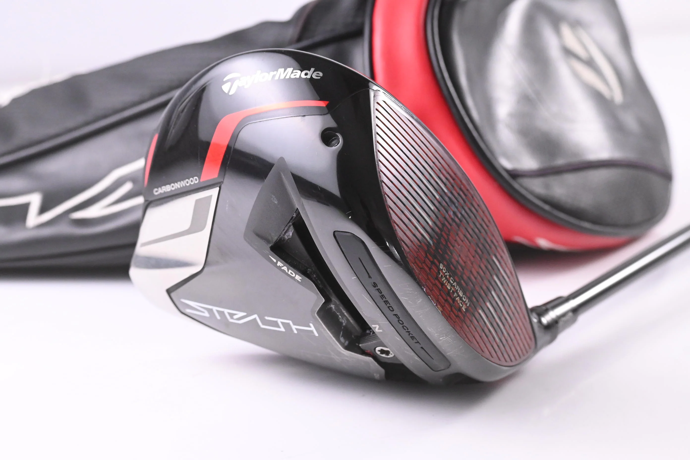 Taylormade Stealth Plus Driver / 9 Degree / X-Flex HZRDUS Smoke RDX Red 75 Shaft