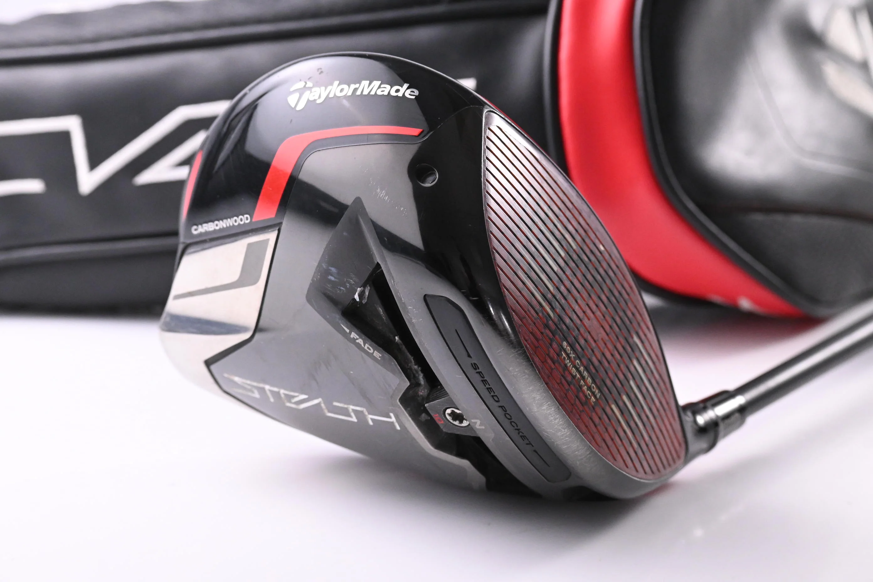 Taylormade Stealth Plus Driver / 9 Degree / Stiff Flex Kai'li Dark Waves White