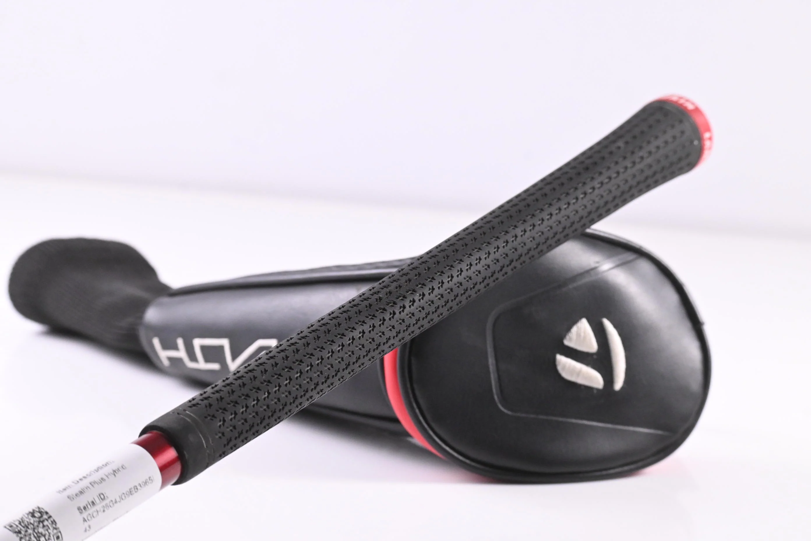 Taylormade Stealth Plus #3 Hybrid / 19.5 Degree / Regular Flex HZRDUS Smoke Red - Image 8