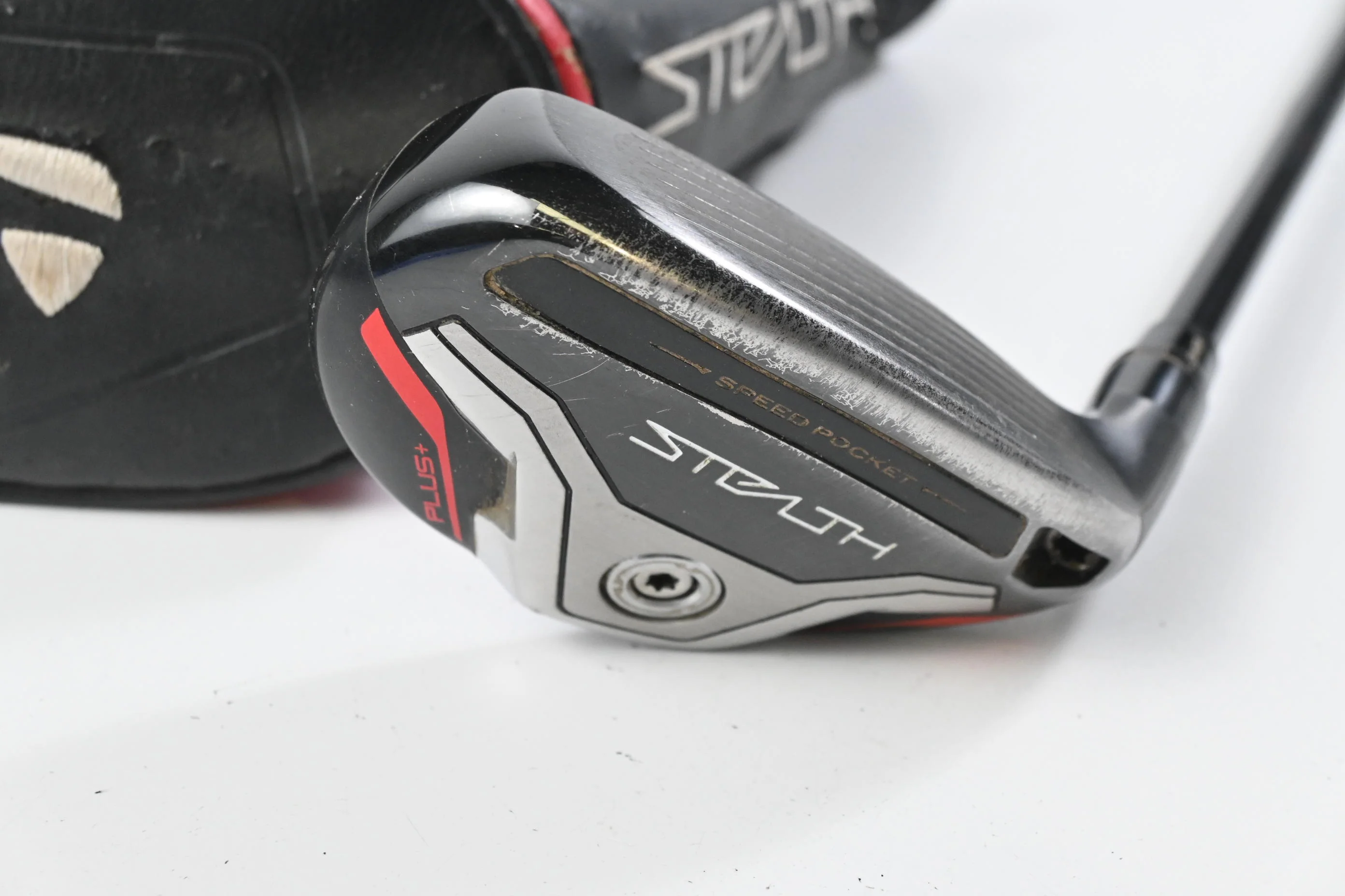 Taylormade Stealth Plus #3 Hybrid / 19.5 Degree / Stiff Flex Hzrdus Smoke RDX 80