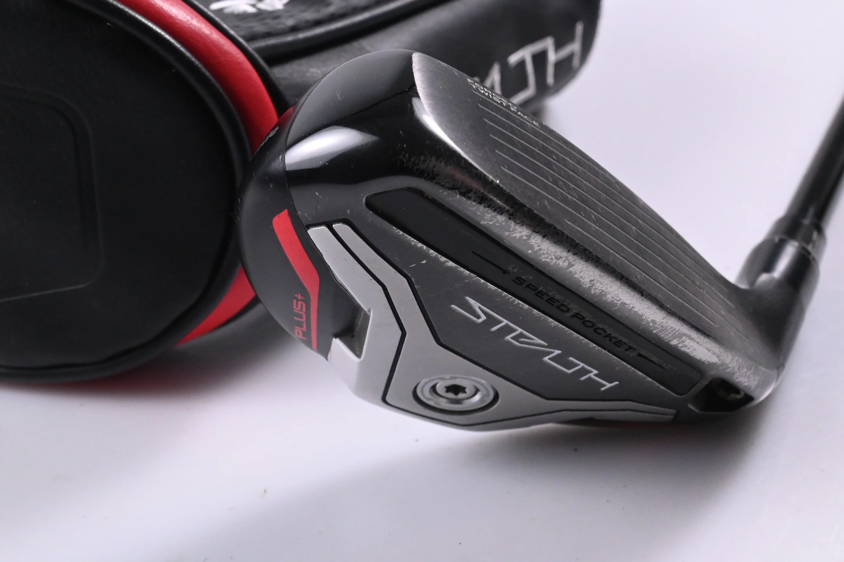 Taylormade Stealth Plus #2 Hybrid / 17 Degree / X-Flex HZRDUS Smoke Red RDX 80