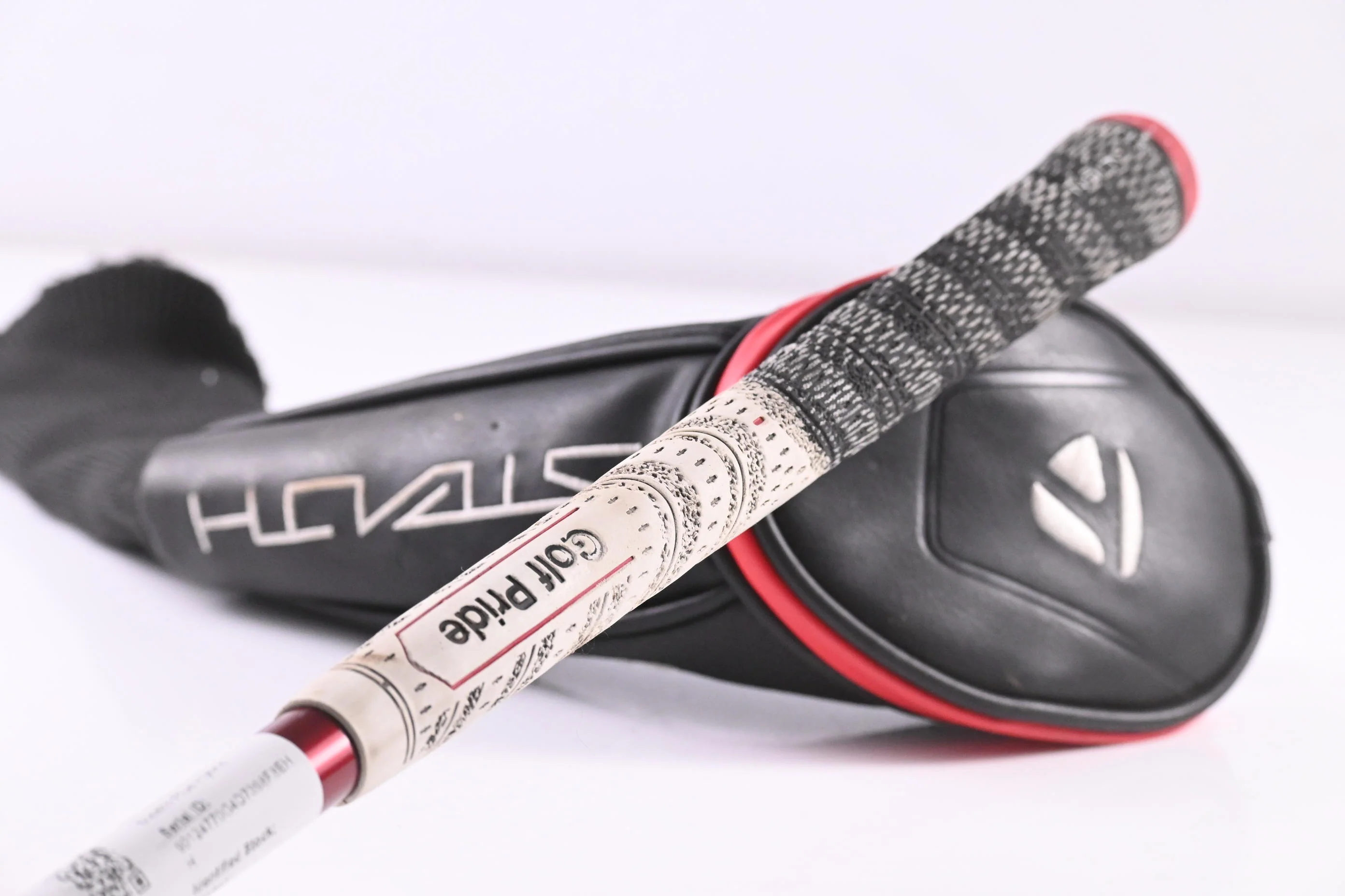 Taylormade Stealth Plus #4 Hybrid / 22 Degree / Regular Flex HZRDUS Smoke Red 70 - Image 8