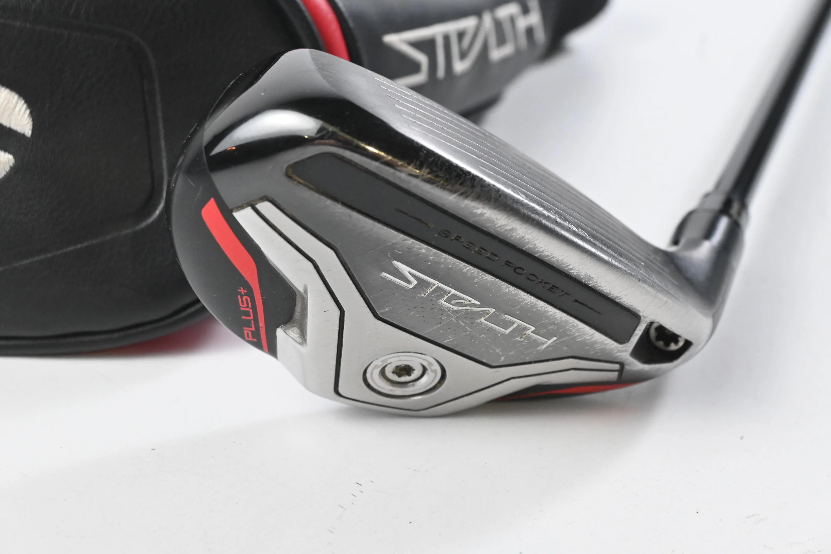 Taylormade Stealth Plus #3 Hybrid / 19.5 Degree / Regular Flex Kuro Kage Silver 80