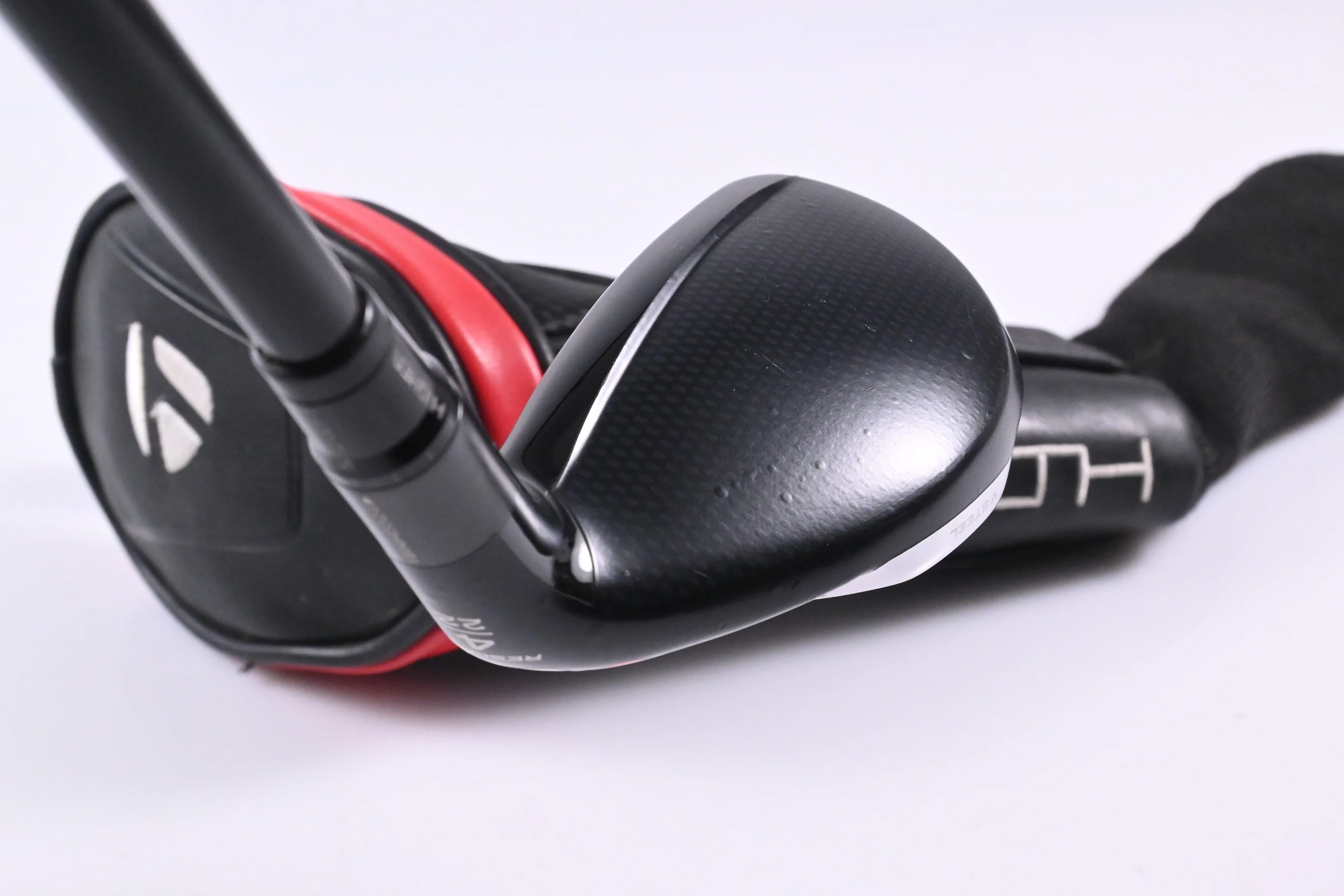 Taylormade Stealth Plus #4 Hybrid / 22 Degree / Regular Flex HZRDUS Smoke Red - Image 5