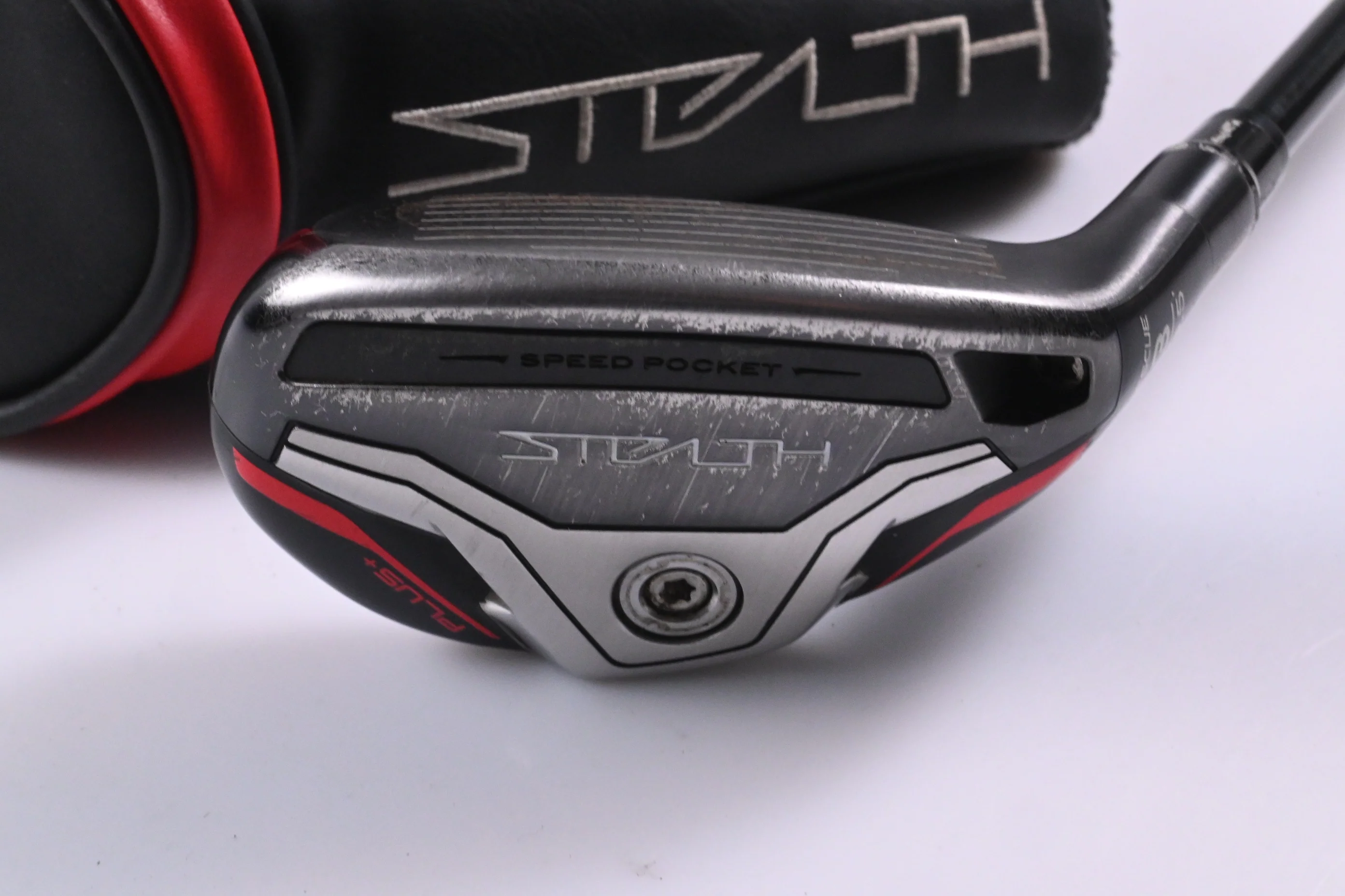 Taylormade Stealth Plus #3 Hybrid / 19.5 Degree / Stiff Flex HZRDUS Smoke Red - Image 2