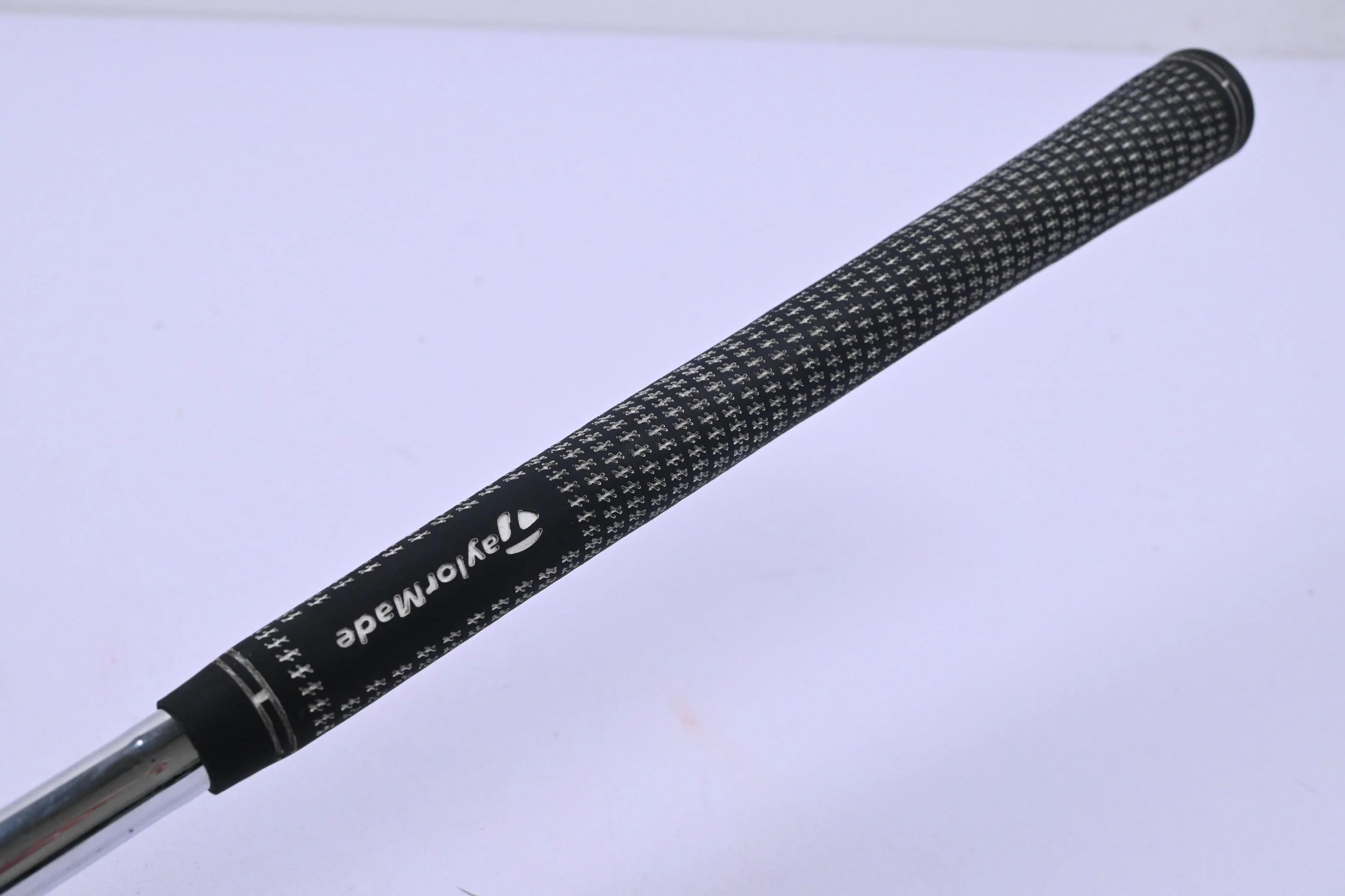 Taylormade Tour Preferred 2011 MB #9 Iron / Stiff Flex Dynamic Gold S300 Shaft - Image 6